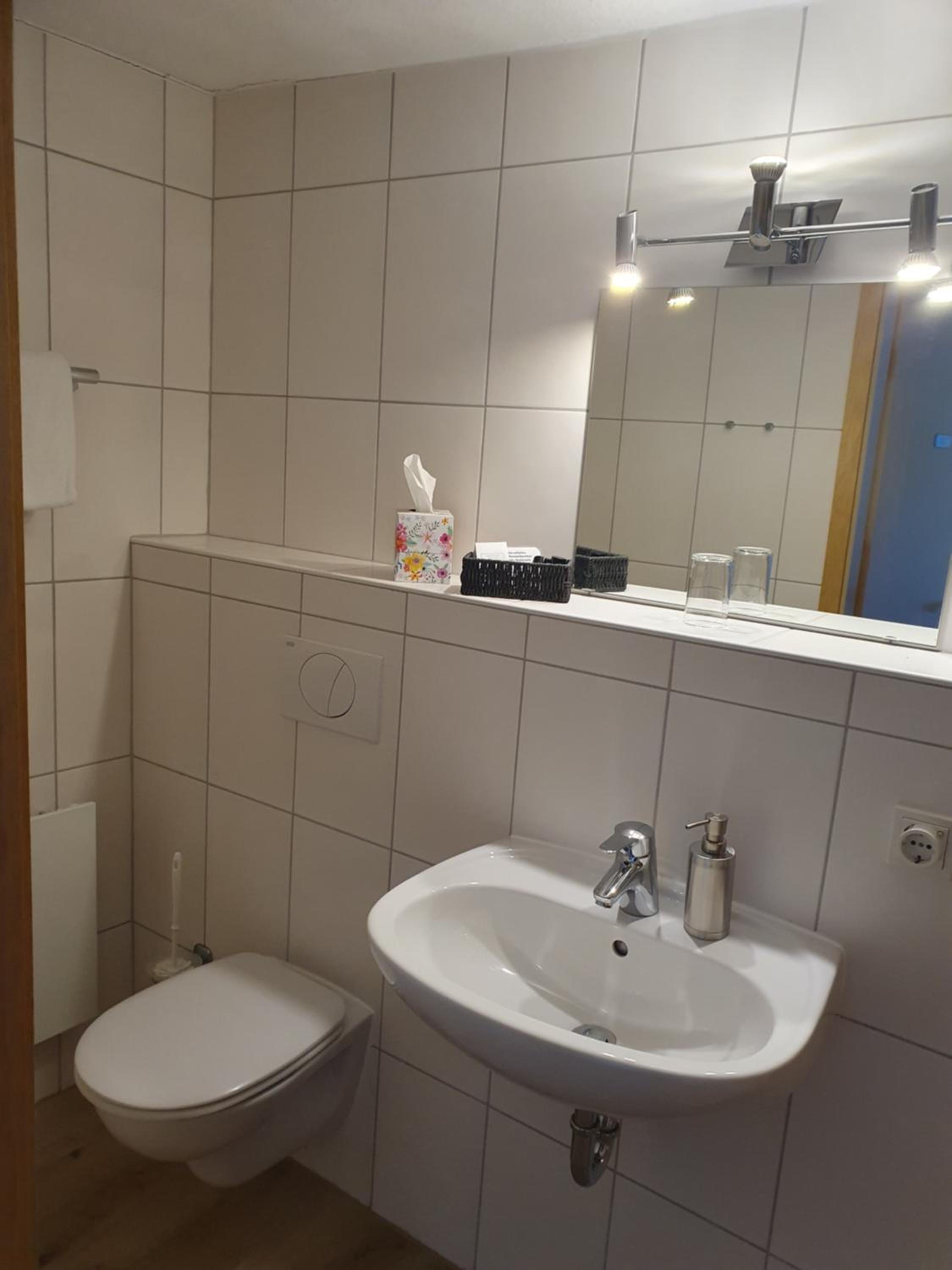 Single Room photo 2