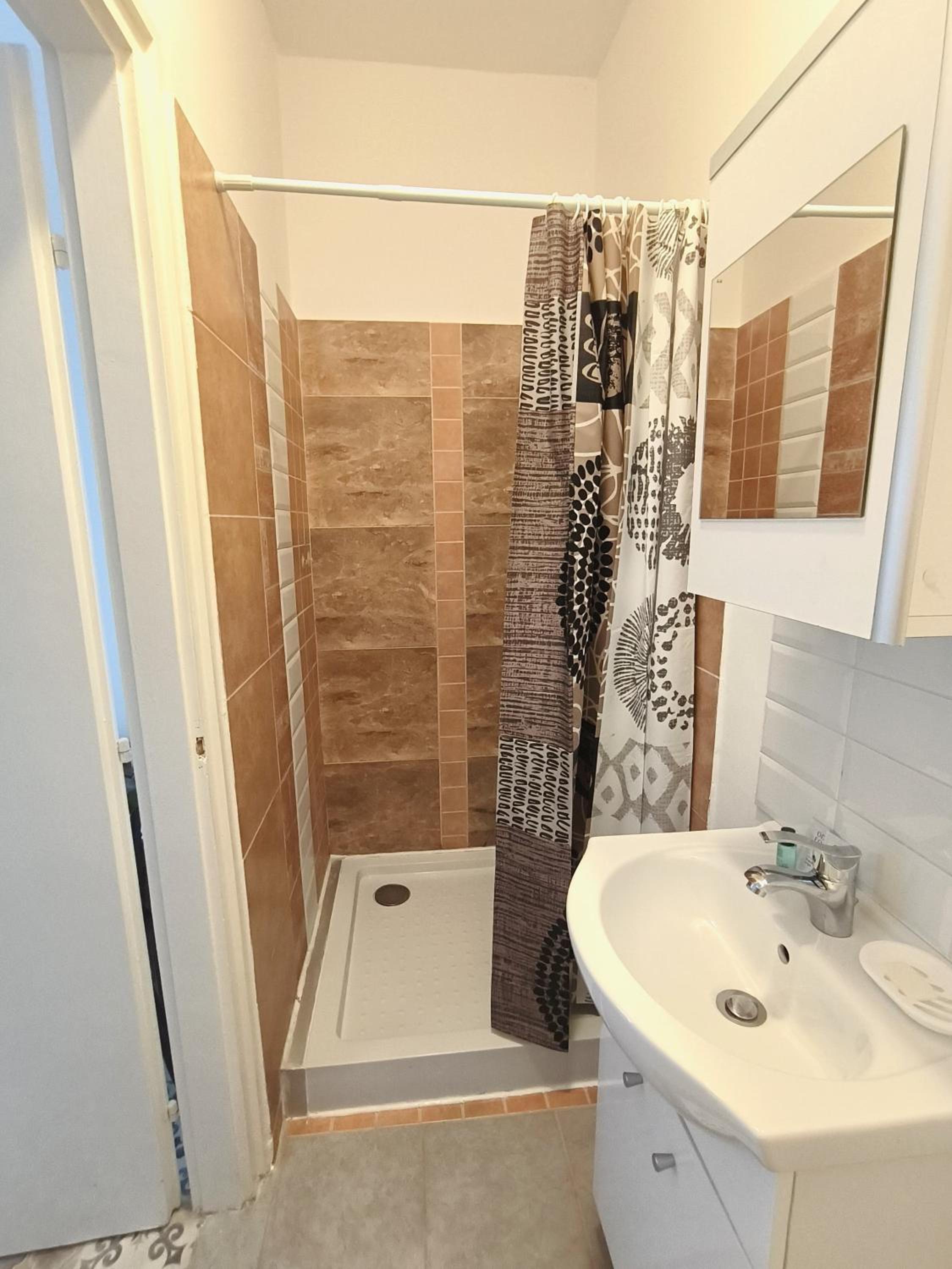 Deluxe Apartment - Photo 4