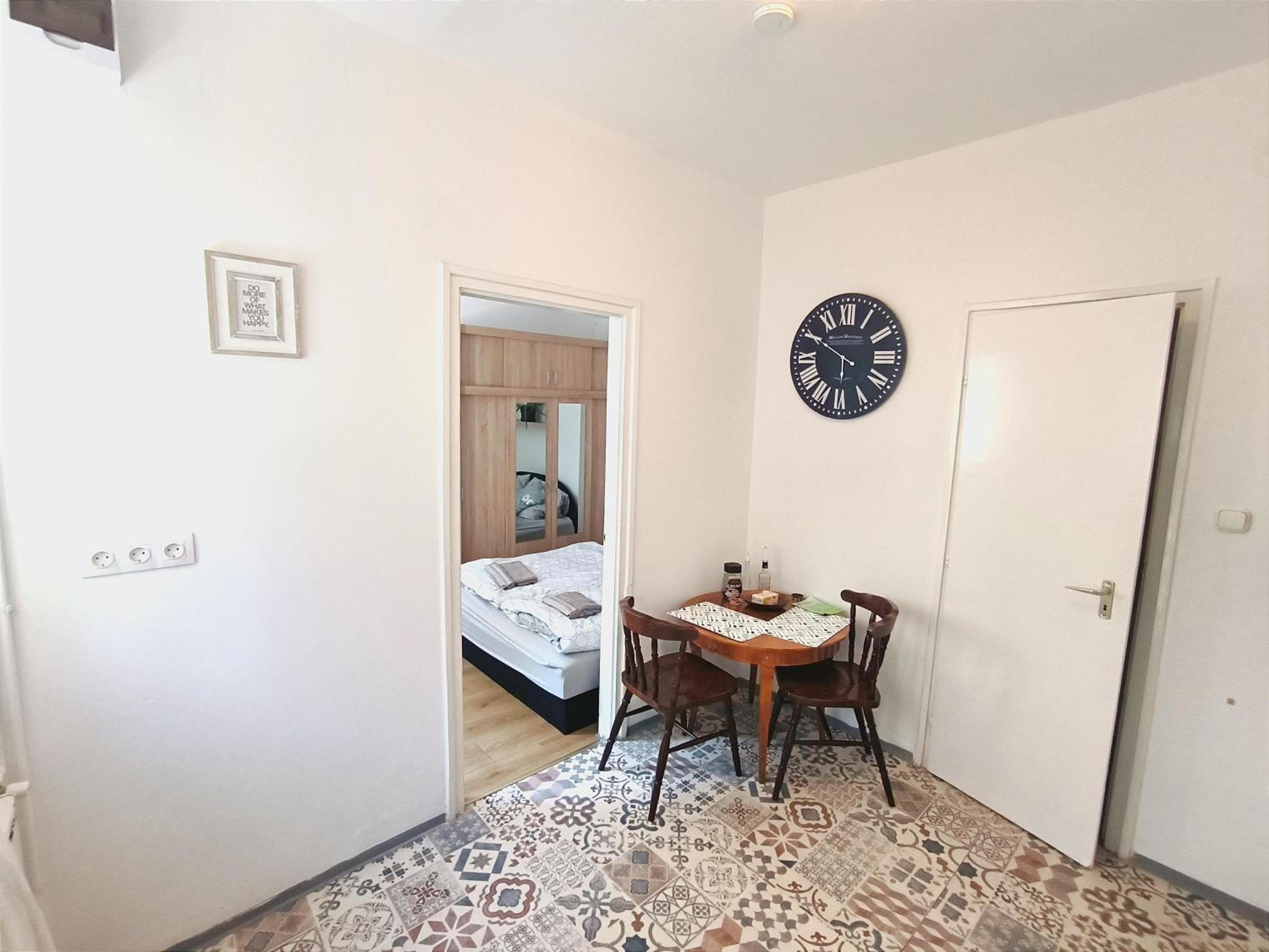 Deluxe Apartment - Photo 11