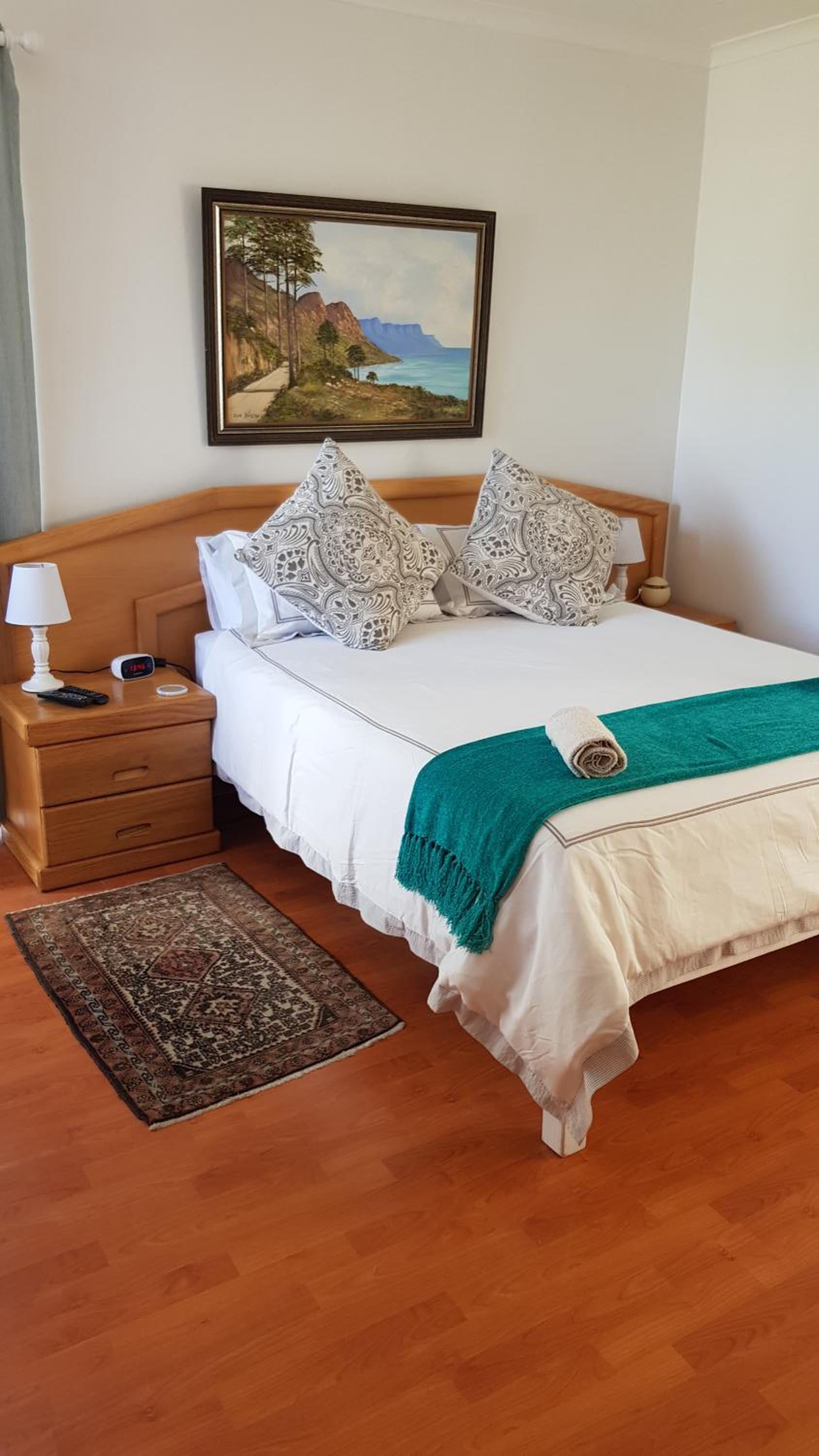 Comfort Queen Room - Photo 1