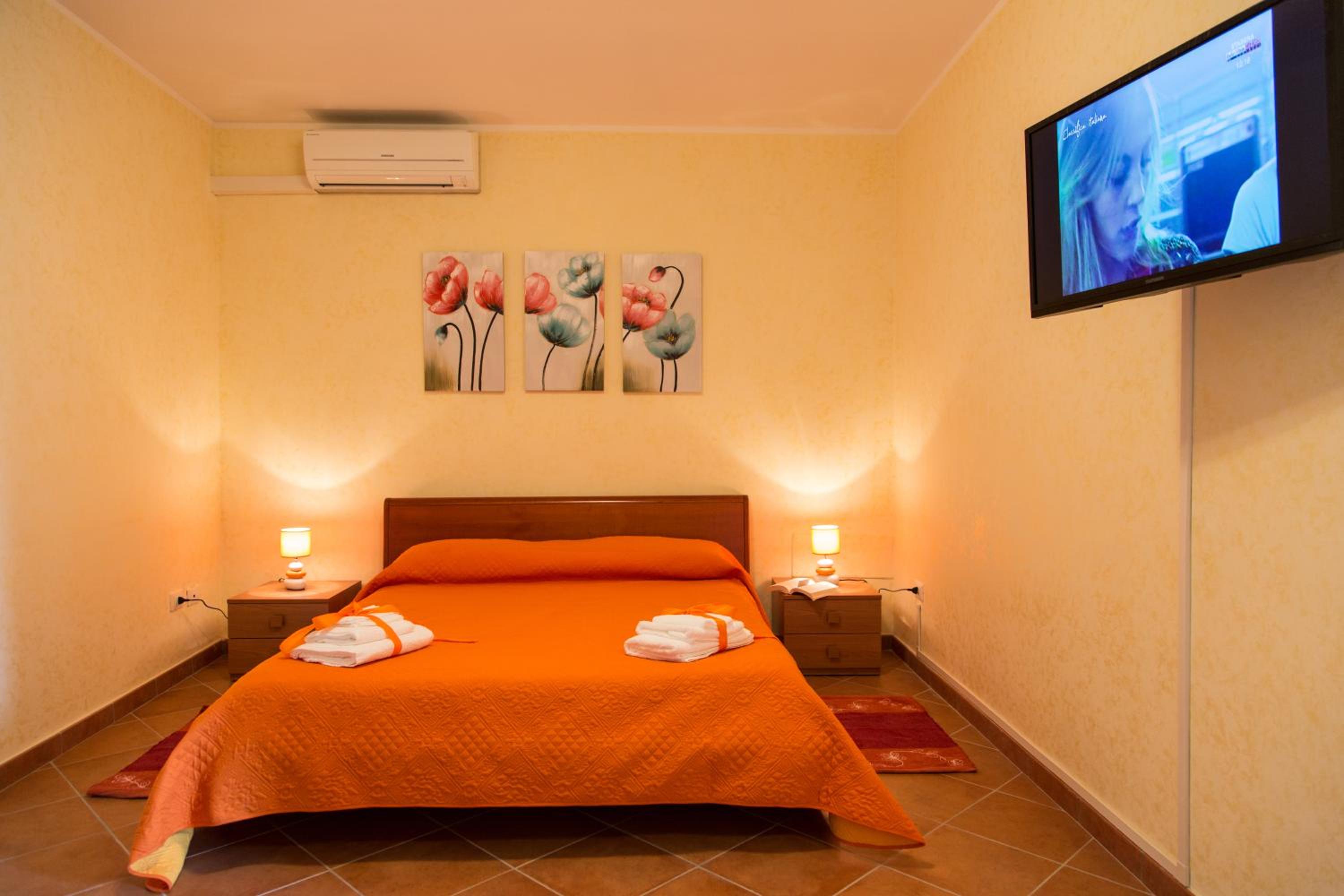 Triple Room With Private Bathroom photo 1