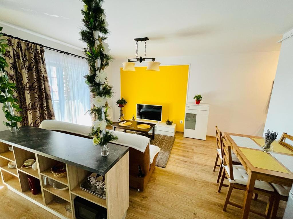 One-Bedroom Apartment - Photo 17