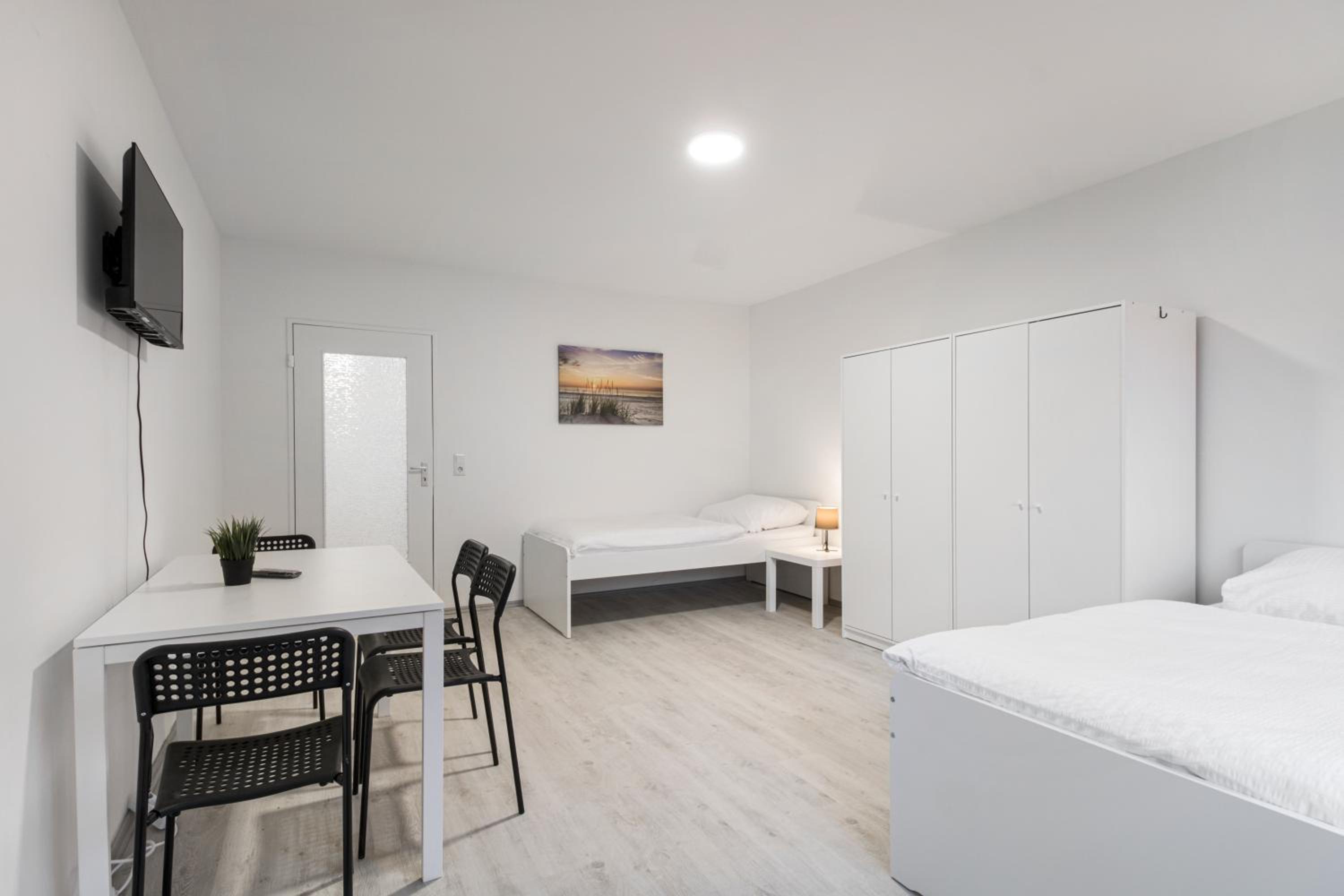 Three-Bedroom Apartment photo 2