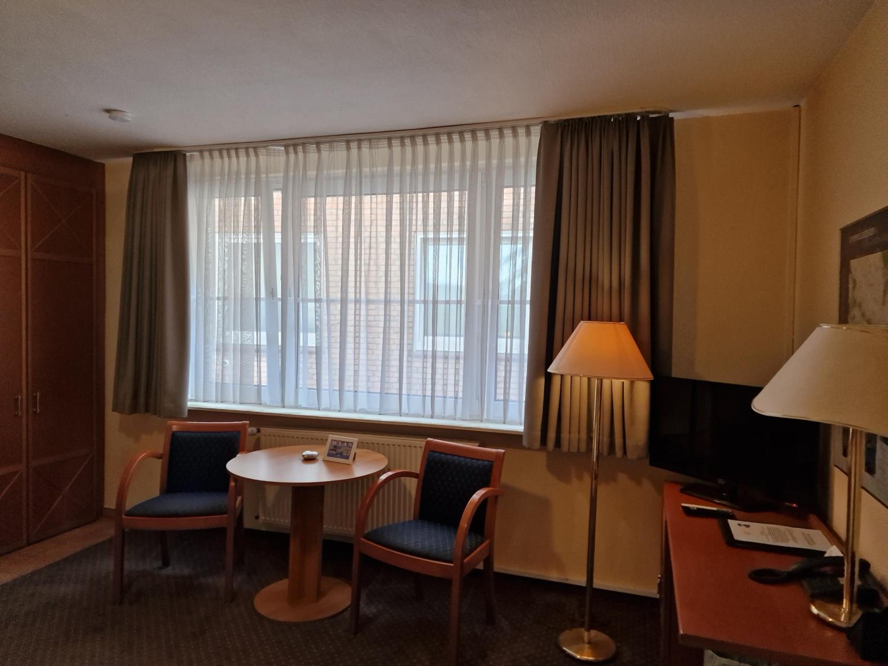 Double Room (1 Adult)