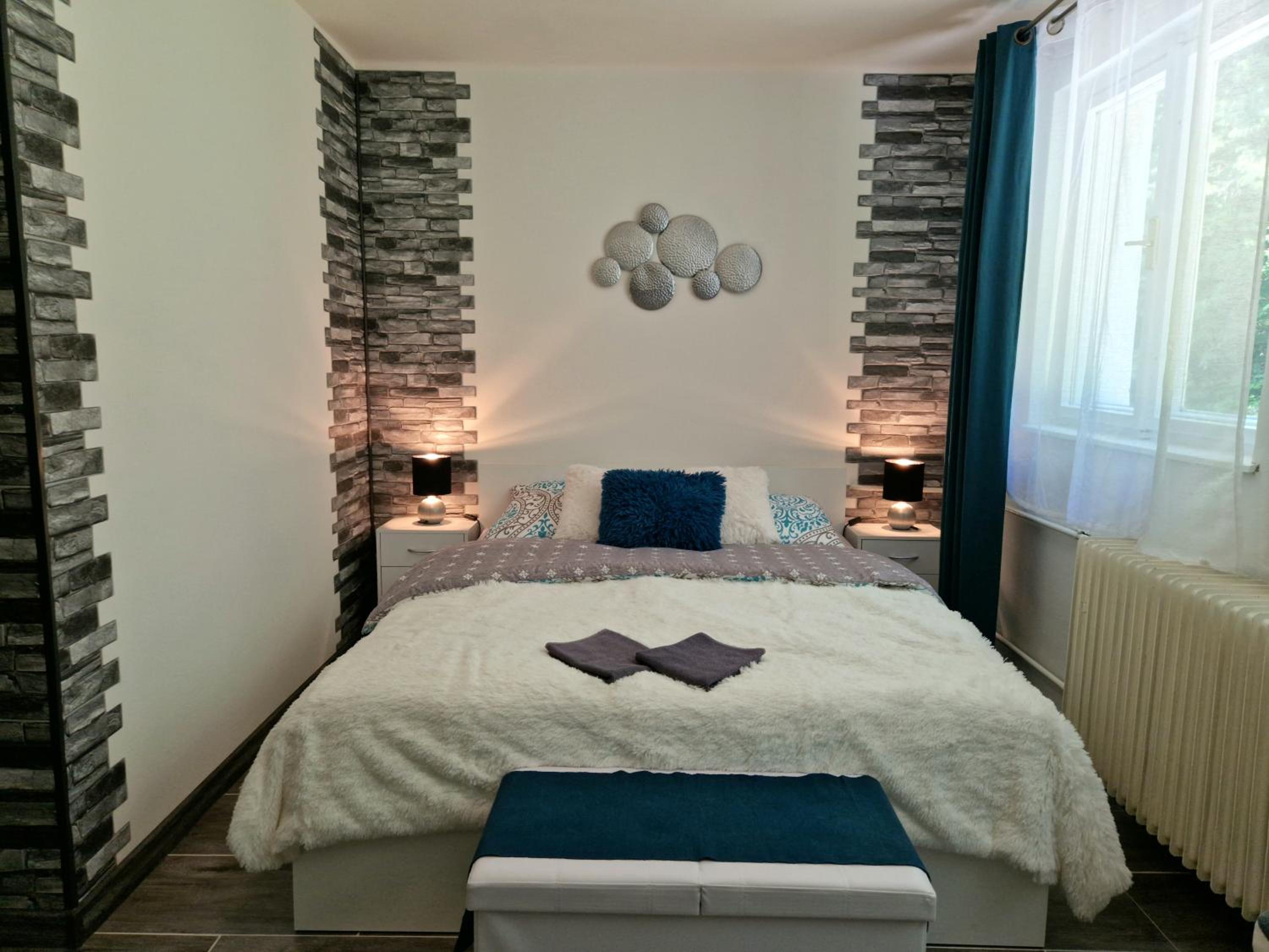 Deluxe King Room photo 2