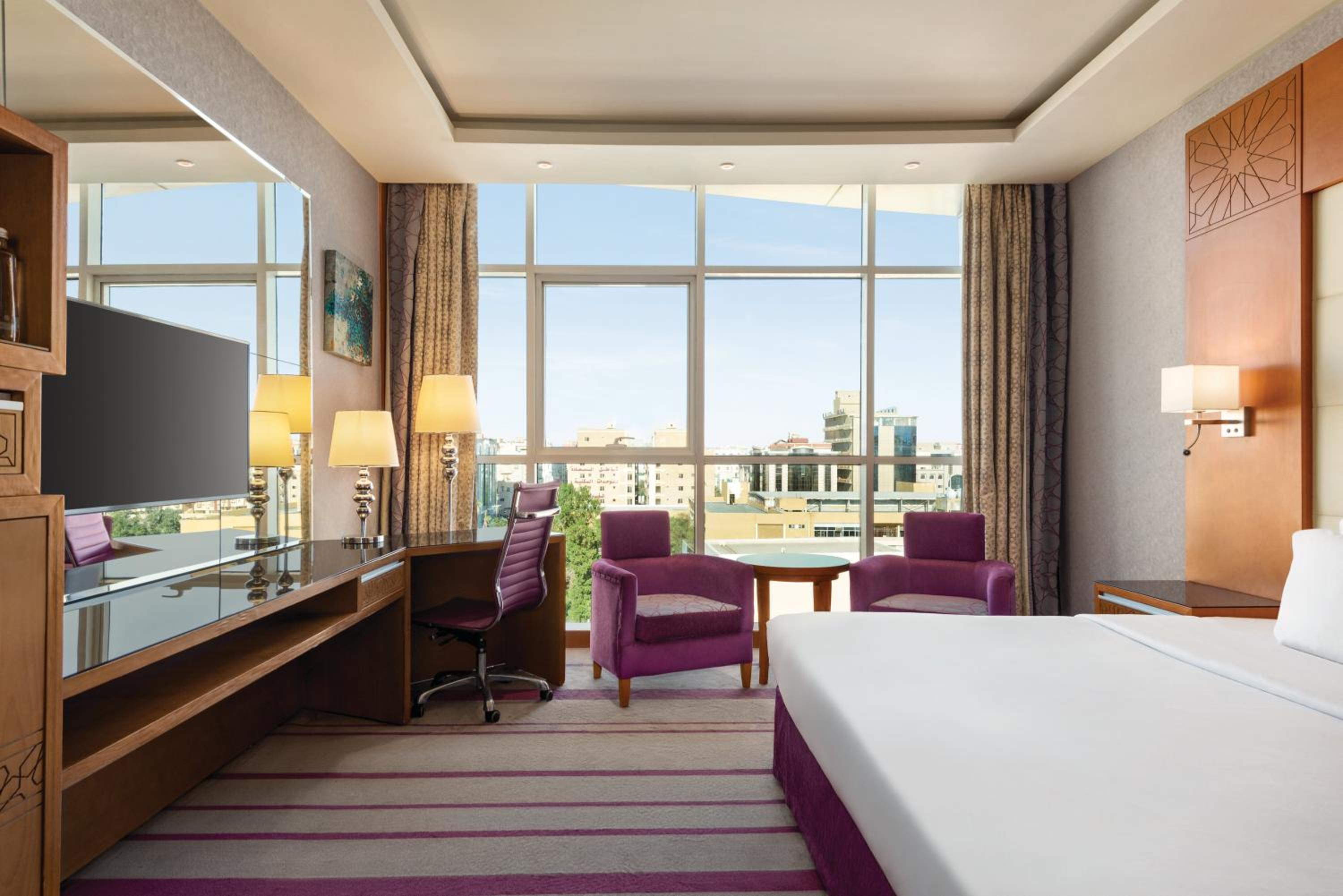 Superior Room with City View