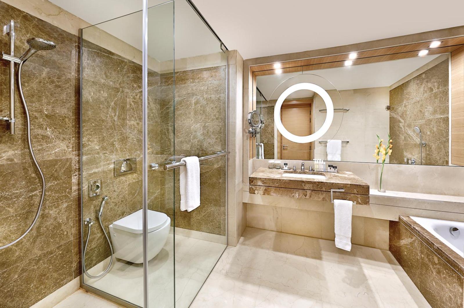 One-Bedroom King Suite
