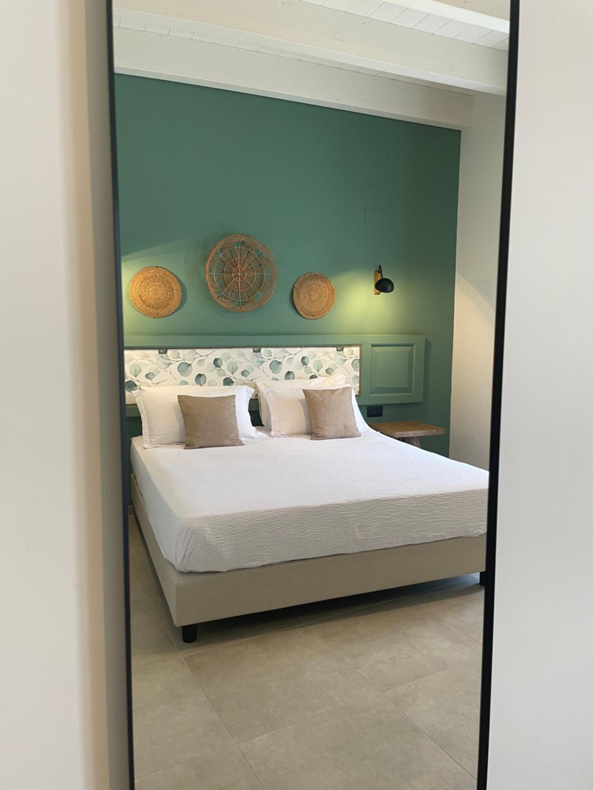 Deluxe Room - Photo 7