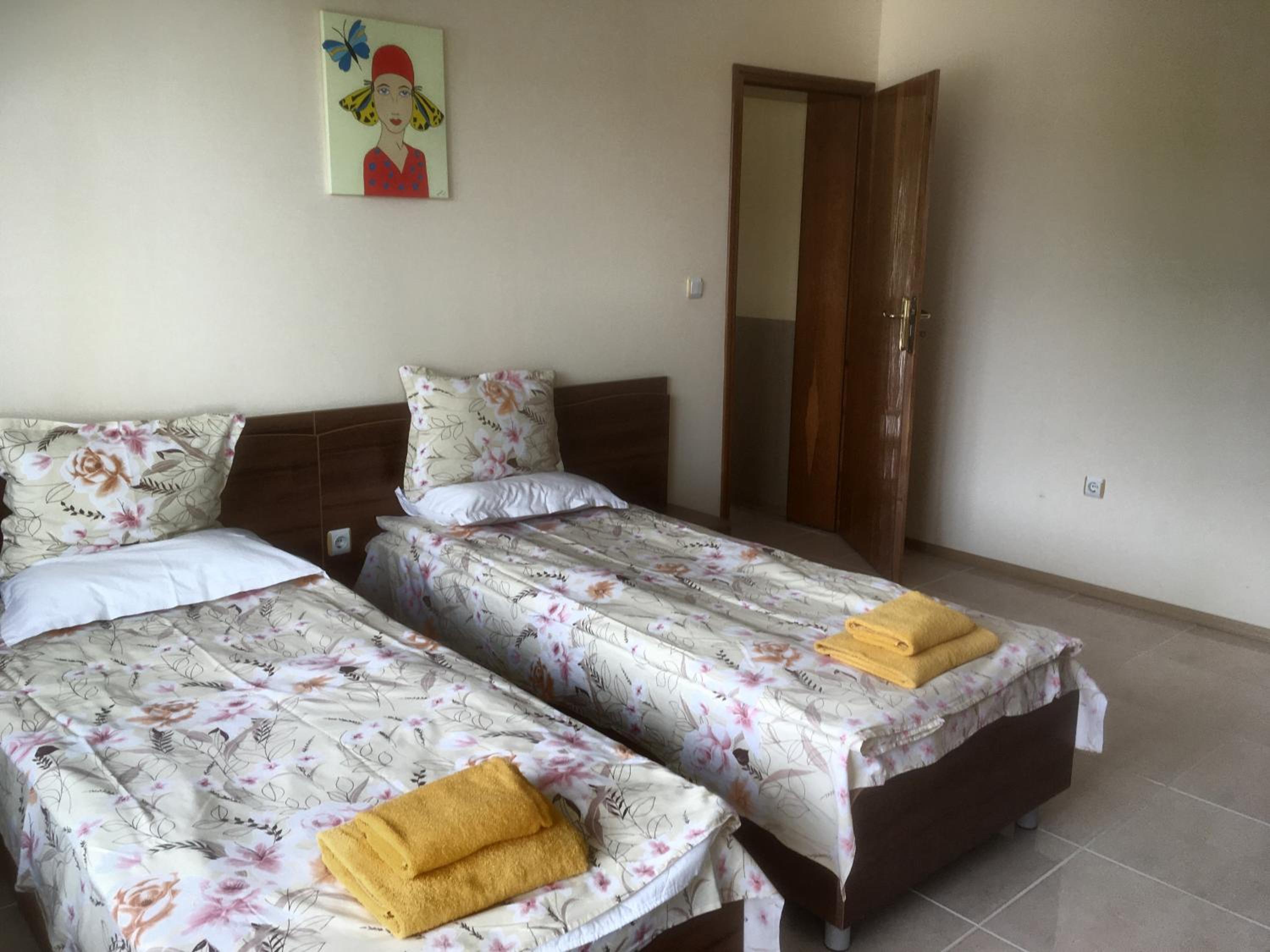 Two-Bedroom Apartment with Sea View photo 3