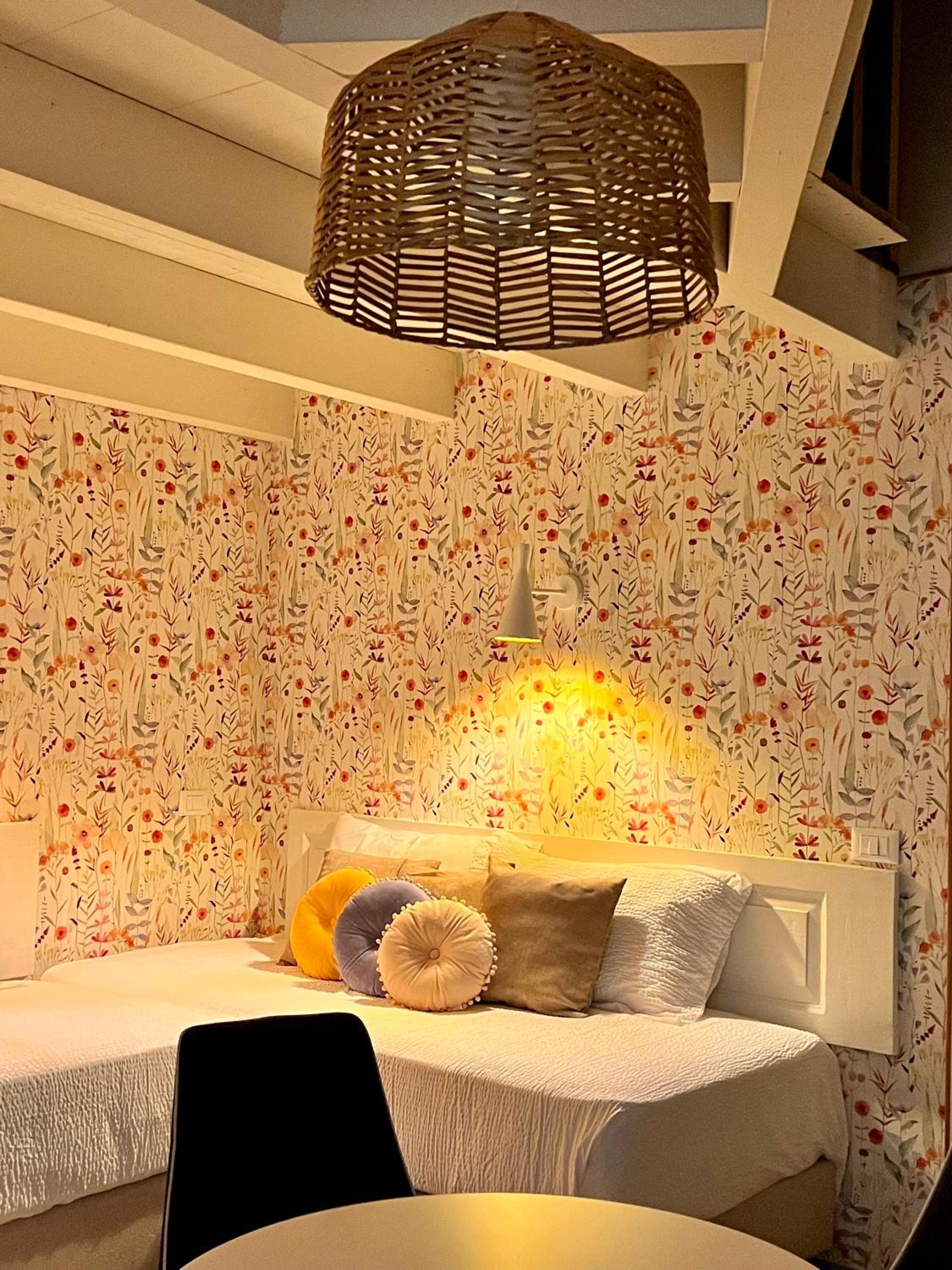 Junior Suite with Balcony - Photo 6