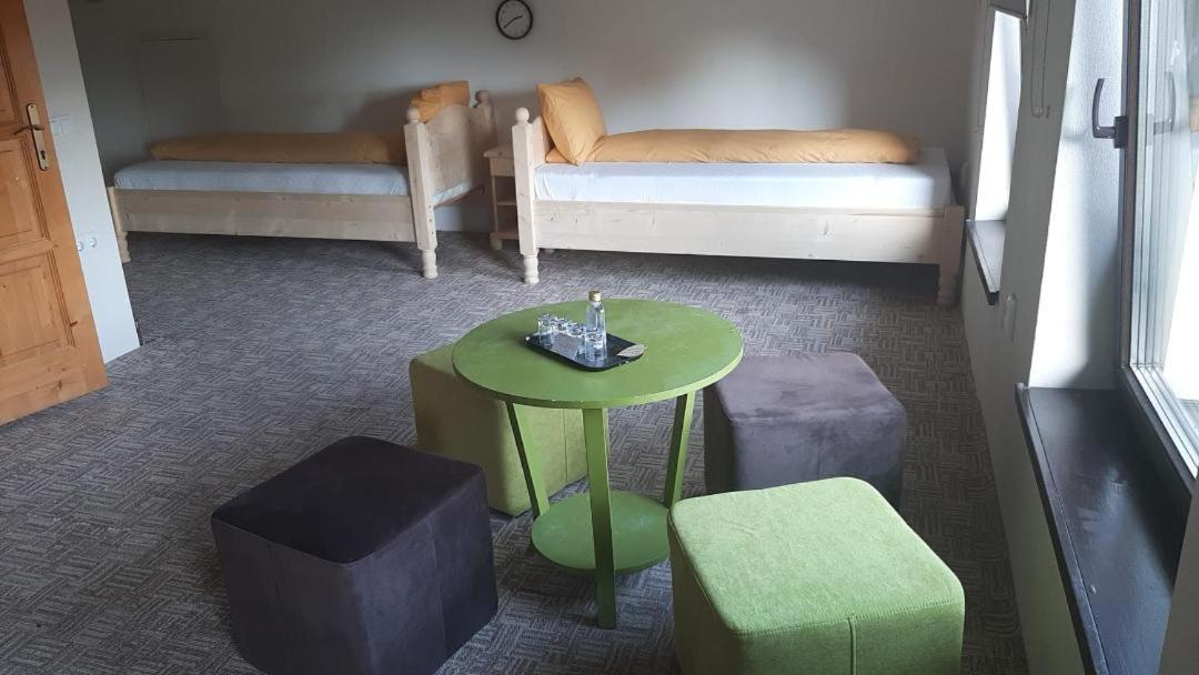 Quadruple Room with Mountain View - Photo 5