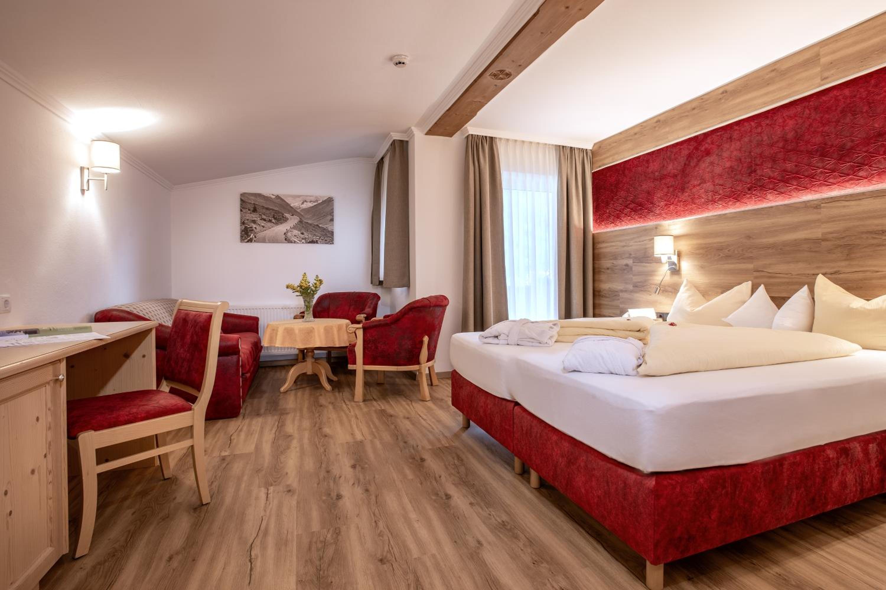 Deluxe Double Room - Photo 3