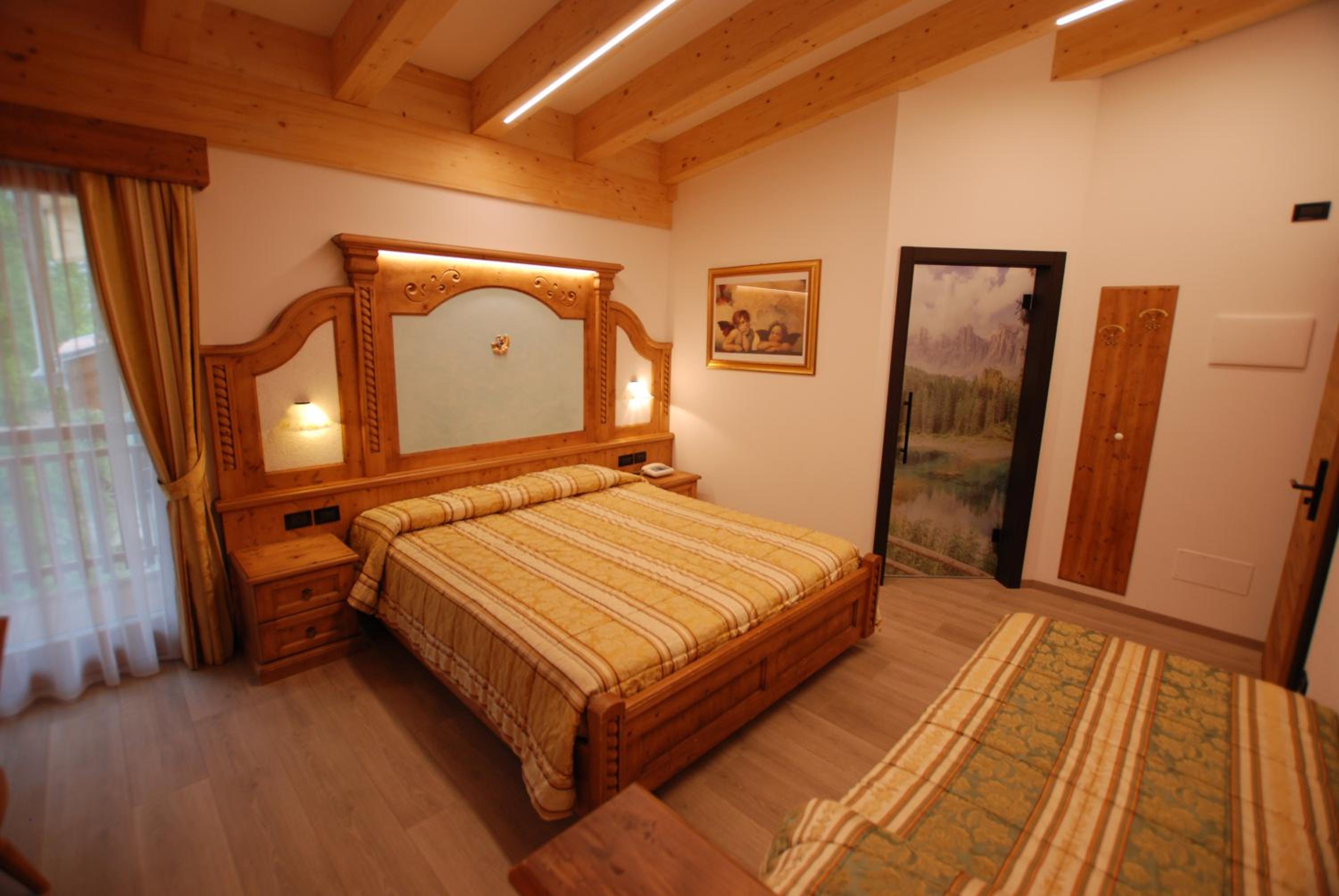 Deluxe Triple Room - Photo 2