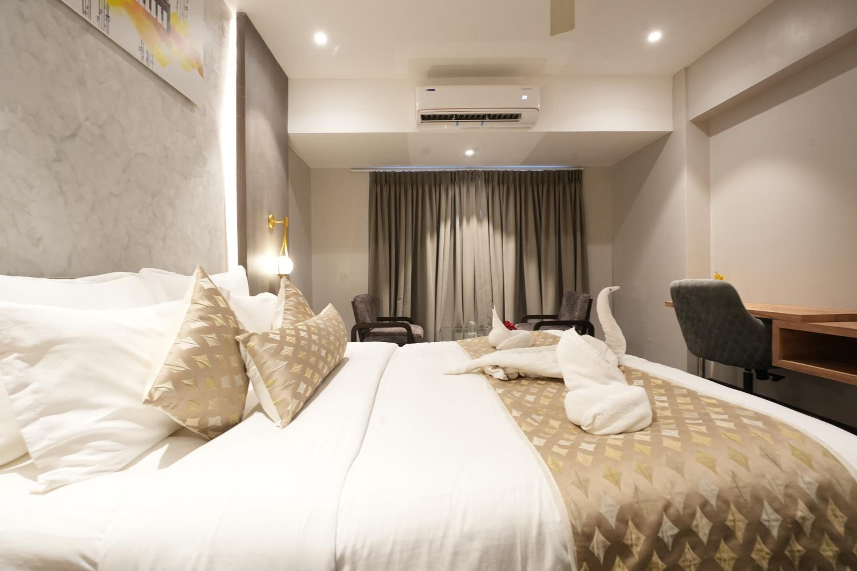 Superior King Room photo 3