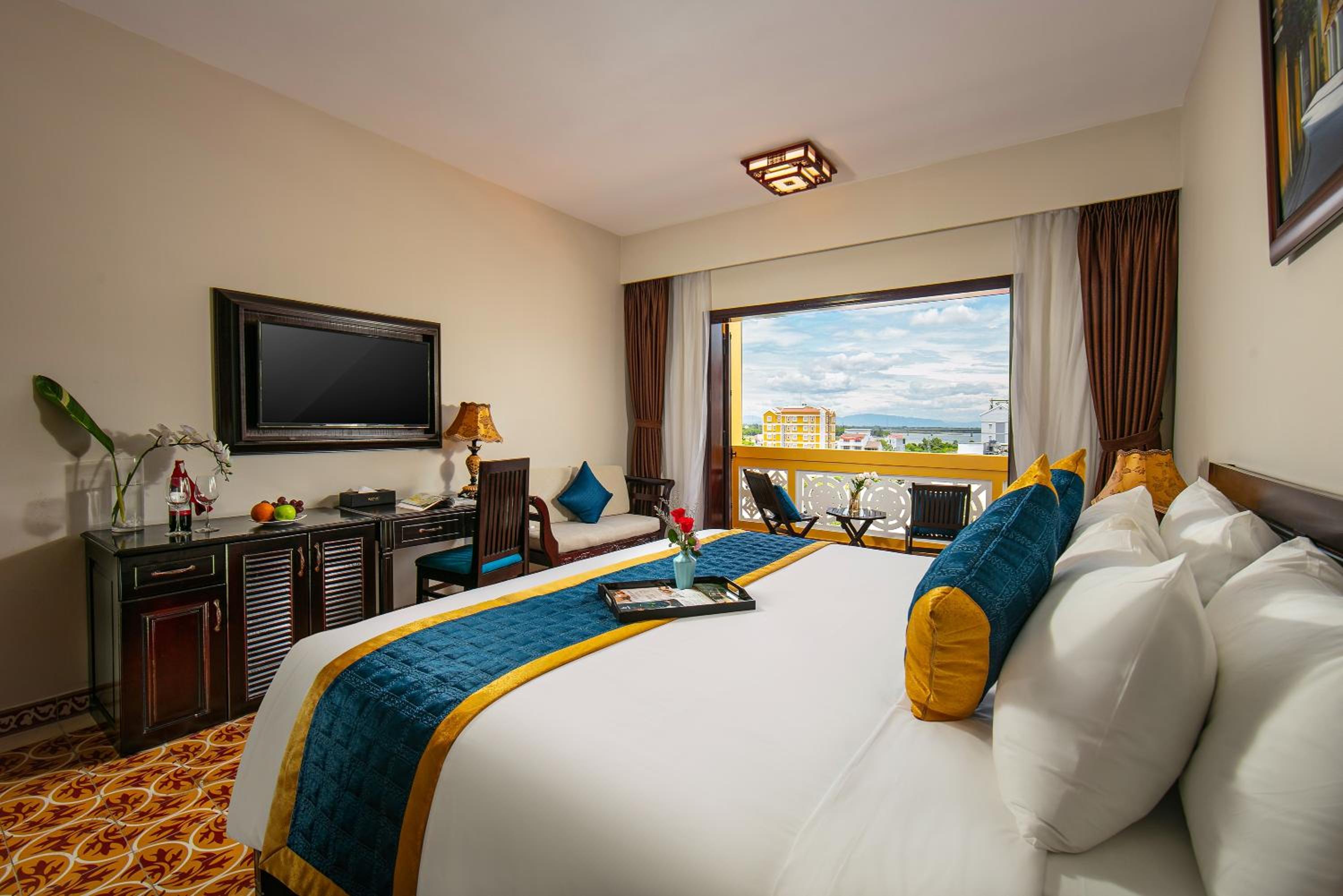 Trendy Double/Twin Room With Pool View & Balcony - Photo 5