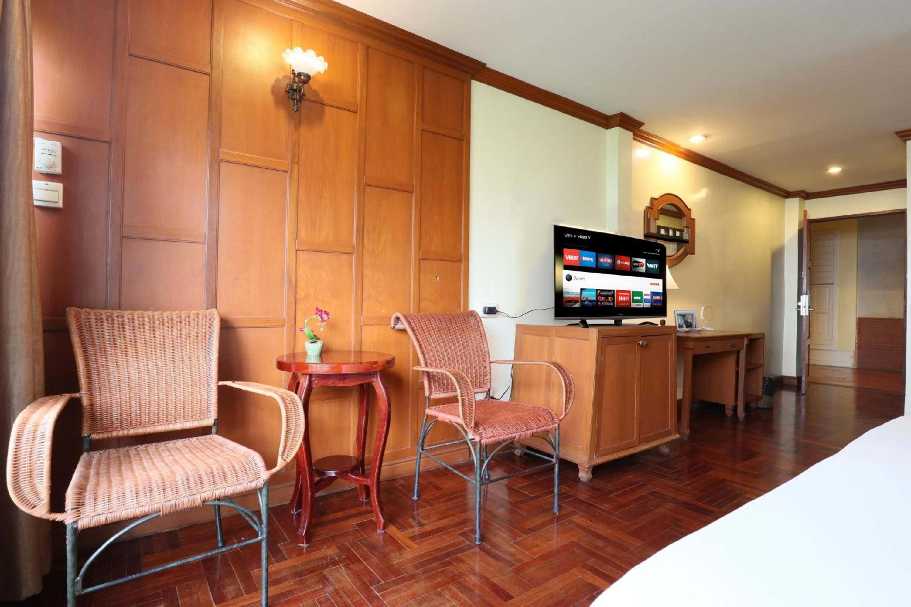 Superior Triple Room photo 3