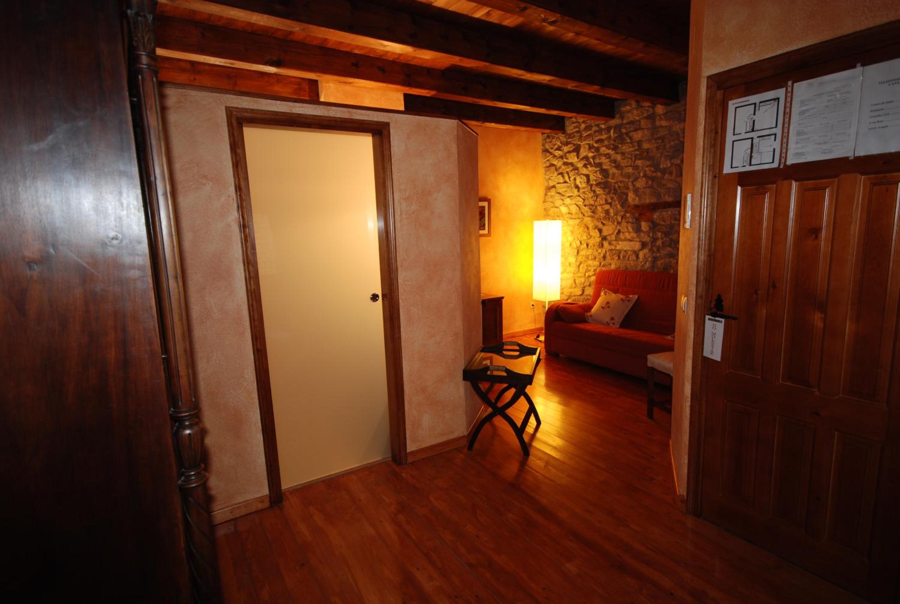 Three-Bedroom House photo 3