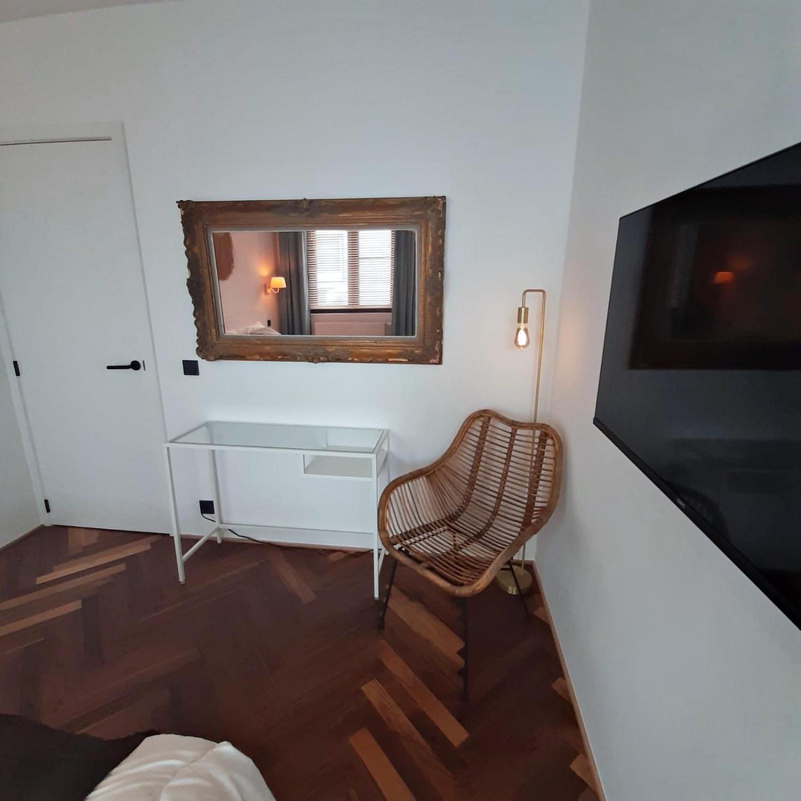 Two-Bedroom Apartment photo 3