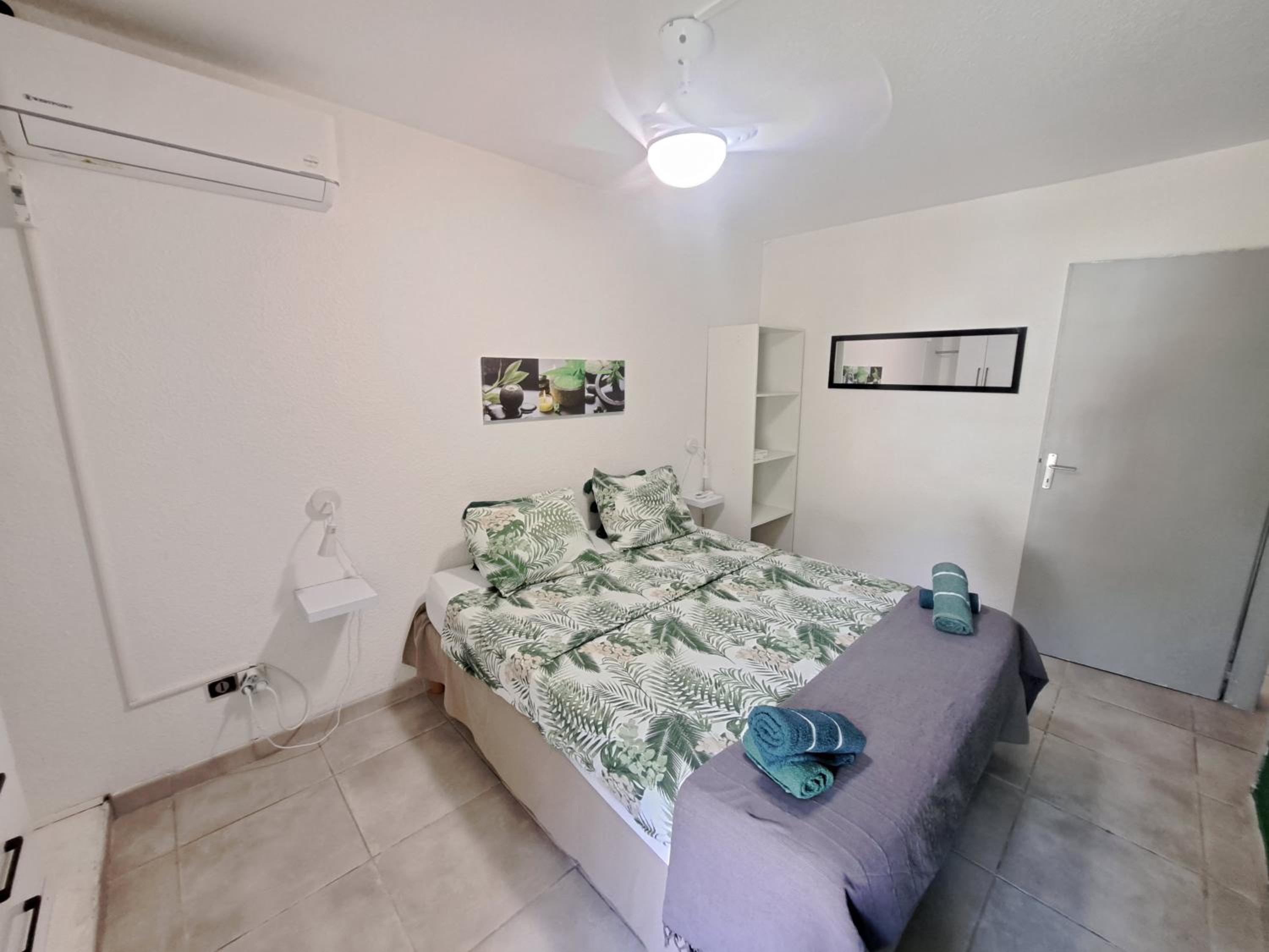 Two-Bedroom Apartment - Photo 9