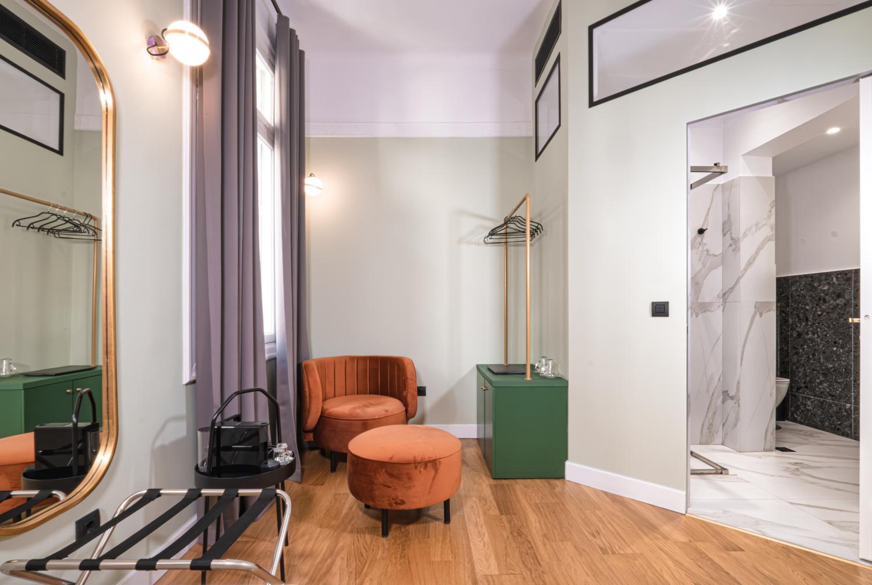 Elegant Double Room photo 3