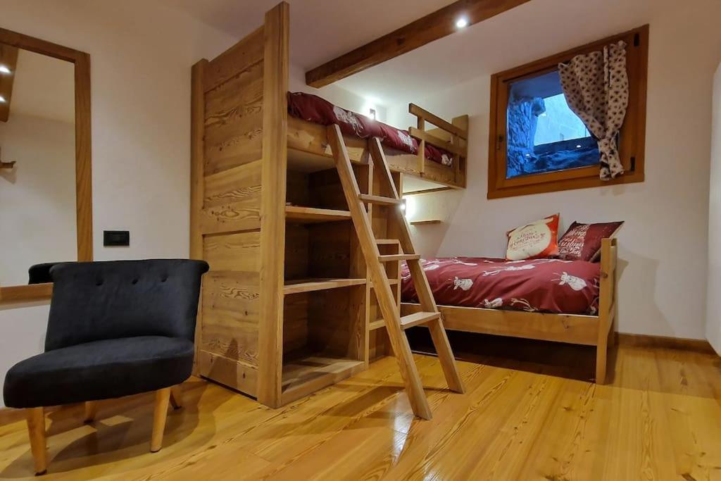 Two-Bedroom Apartment photo 2