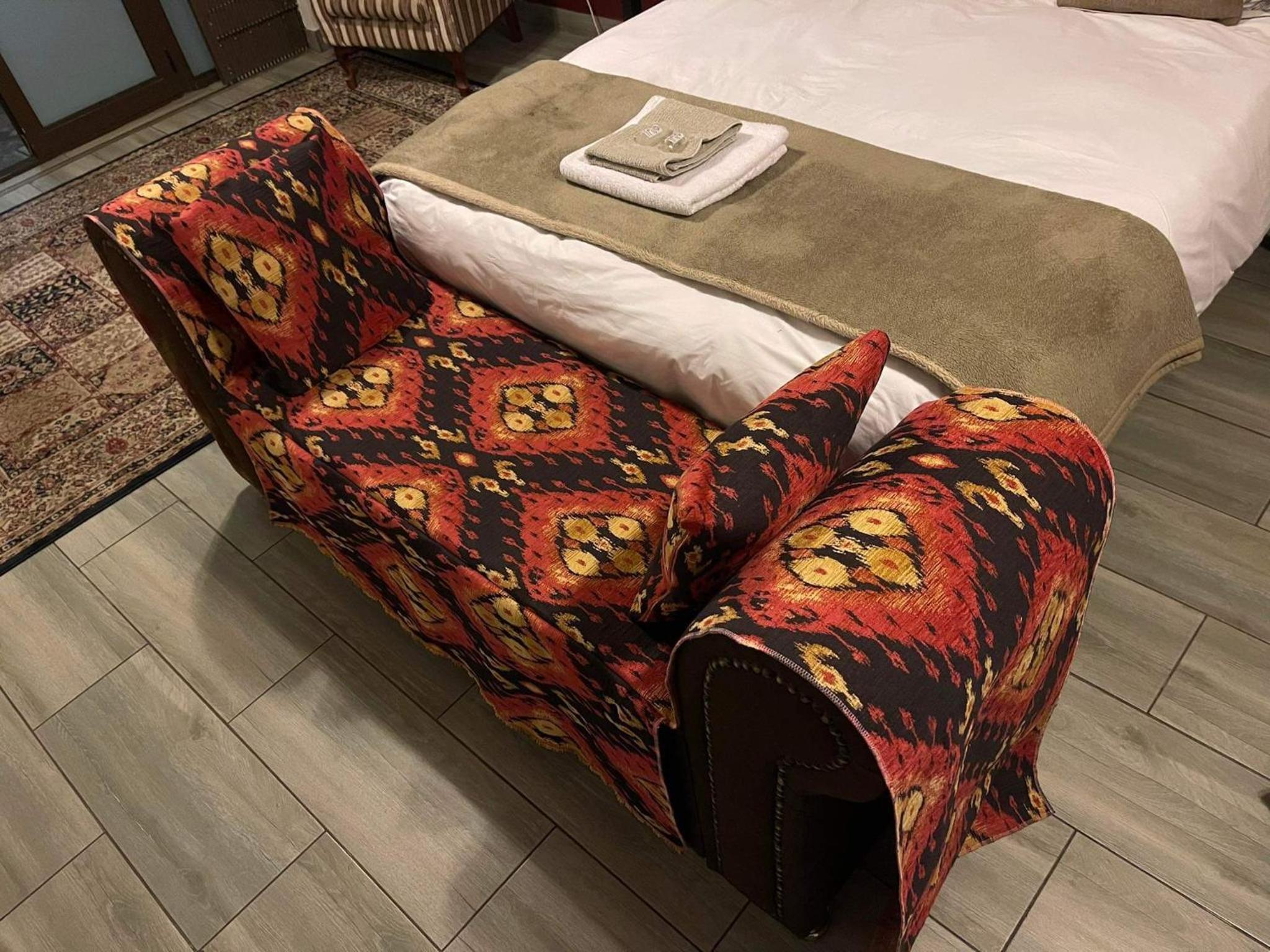 Deluxe Double Room (2 Adults + 1 Child) photo 1