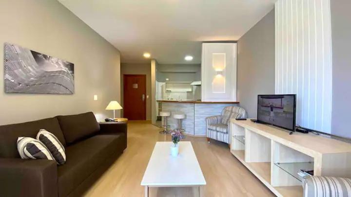 Apartment with Balcony - Photo 3