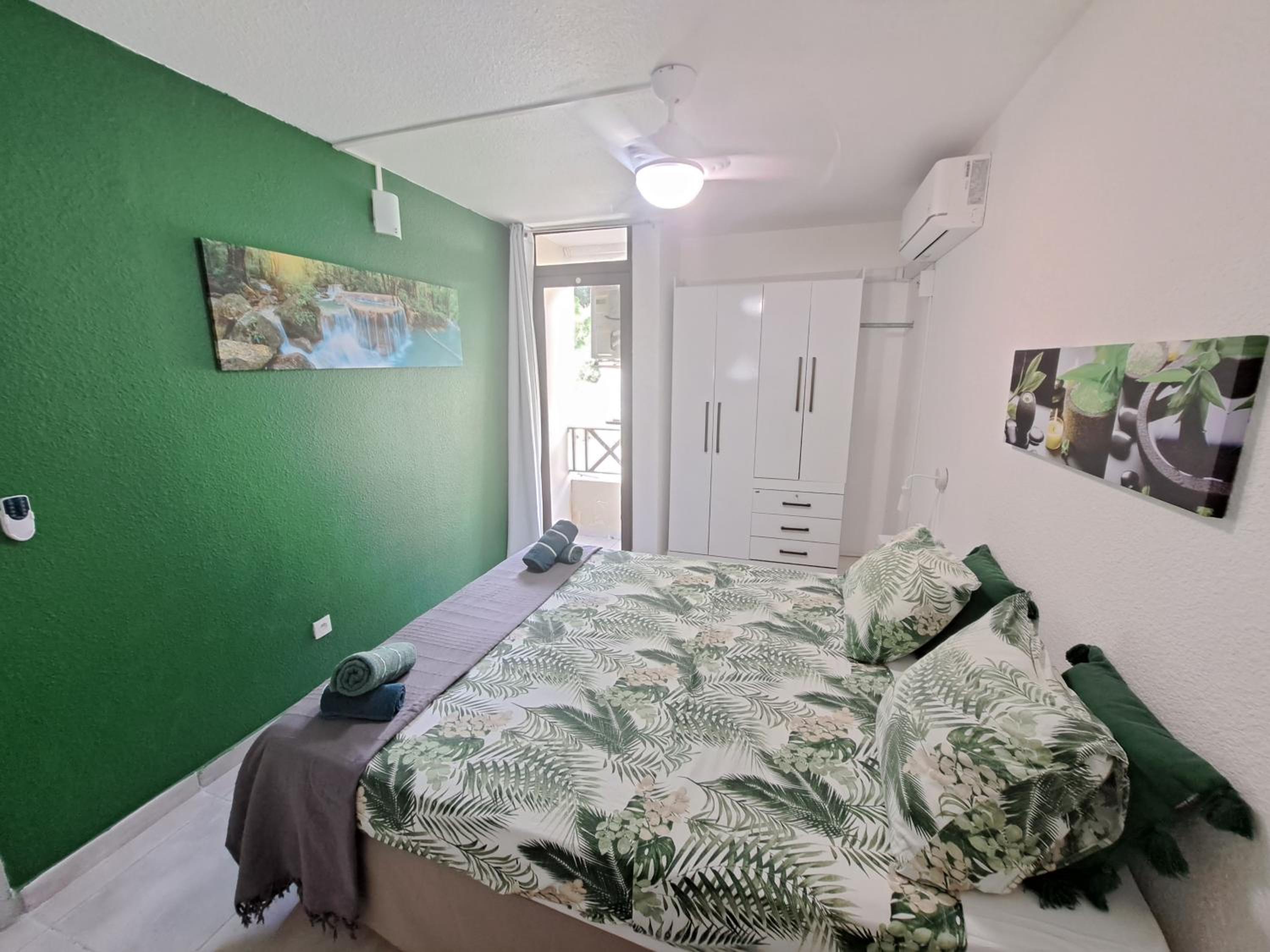 Two-Bedroom Apartment - Photo 16