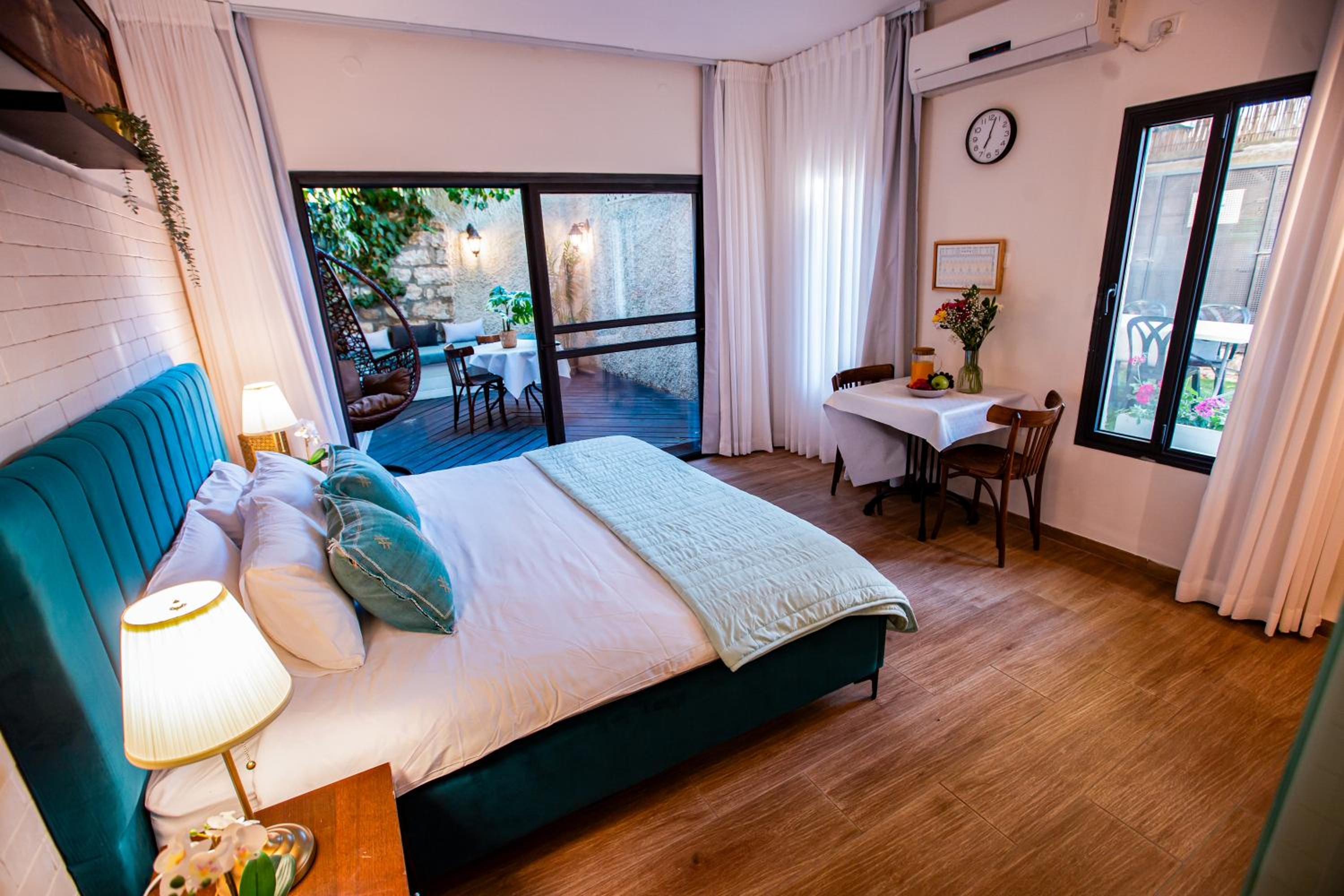Double or Twin Room with Terrace photo 2