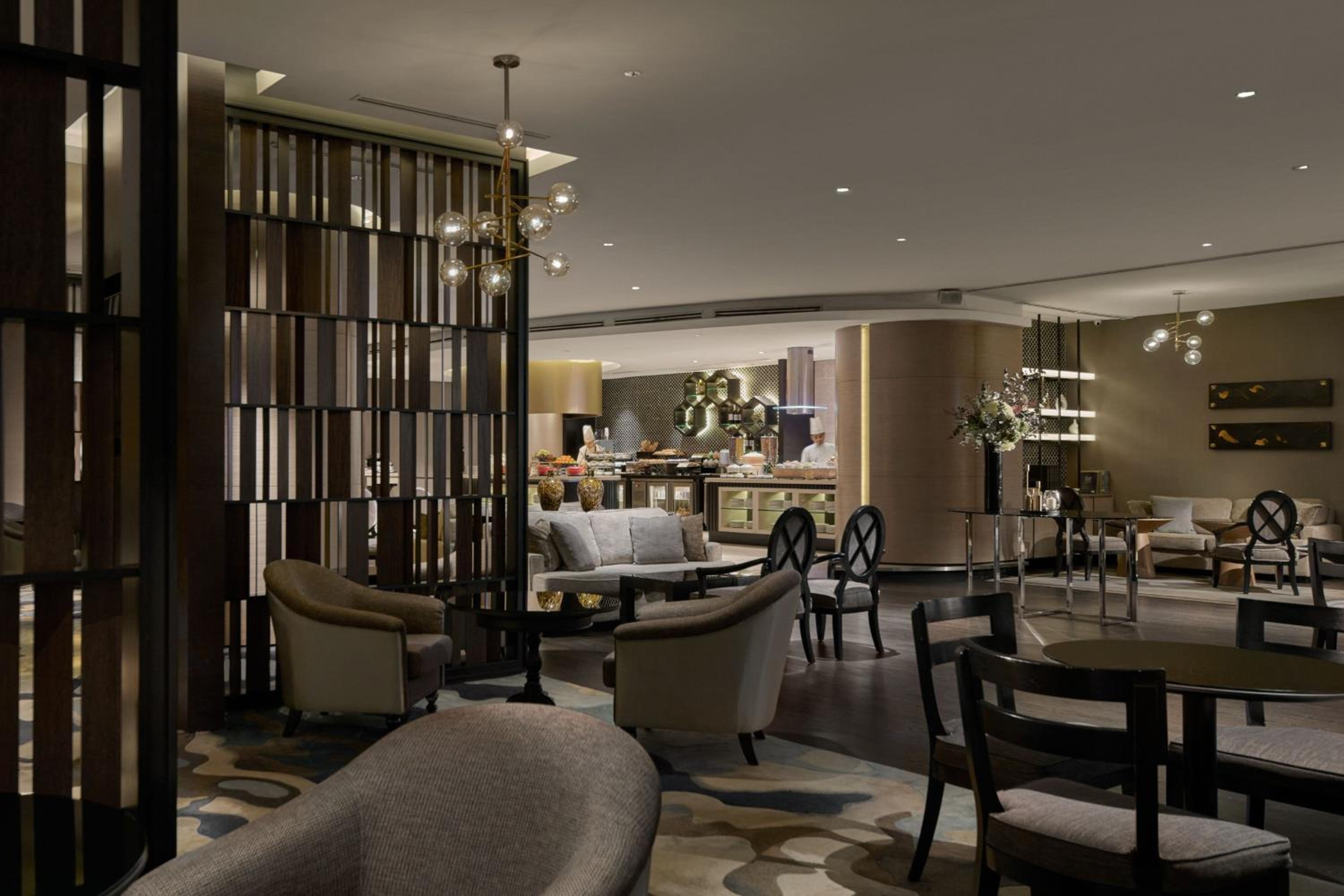 Club Executive King Room