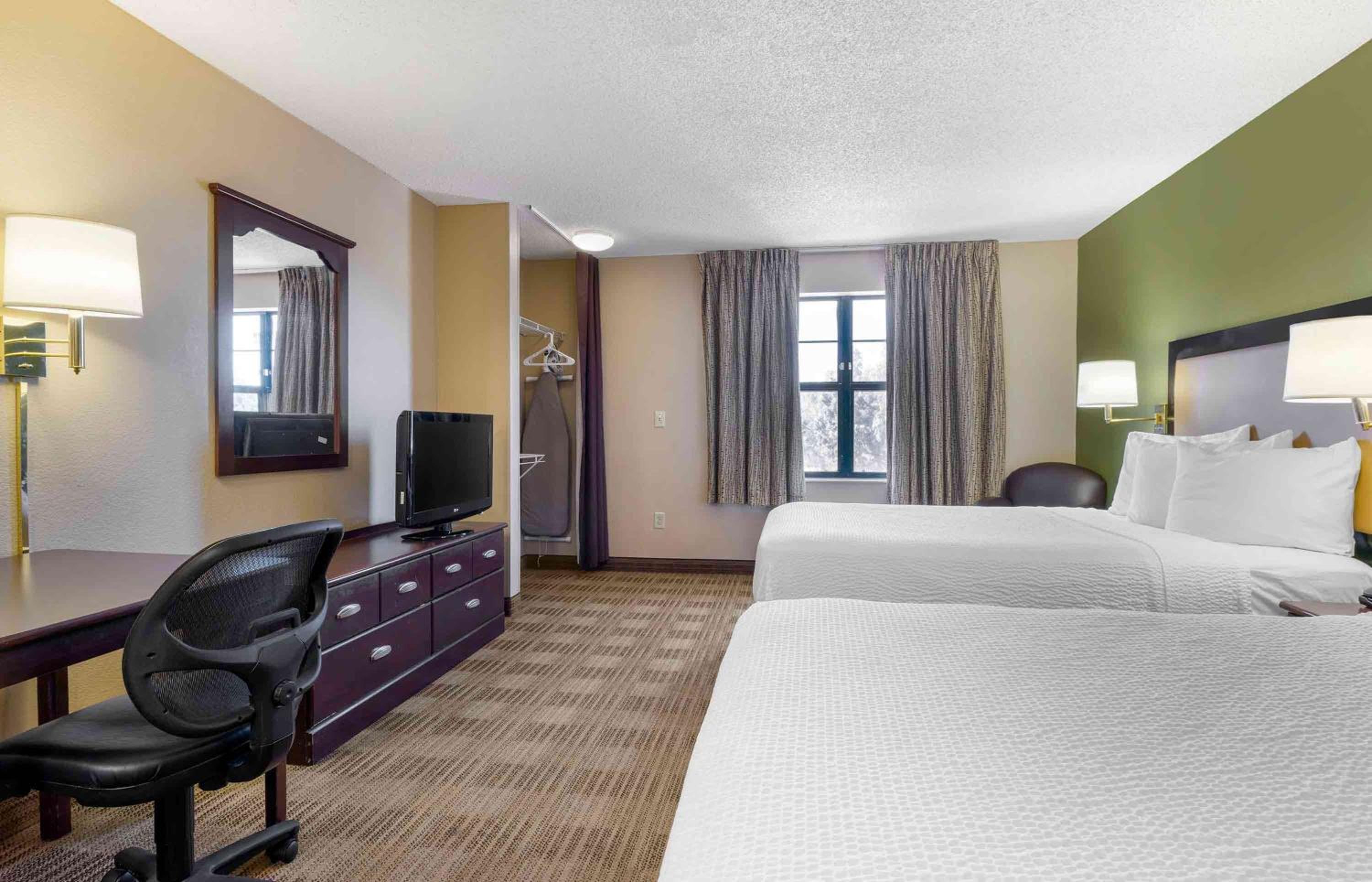 Studio with 2 Double Beds - Non-Smoking - Photo 7