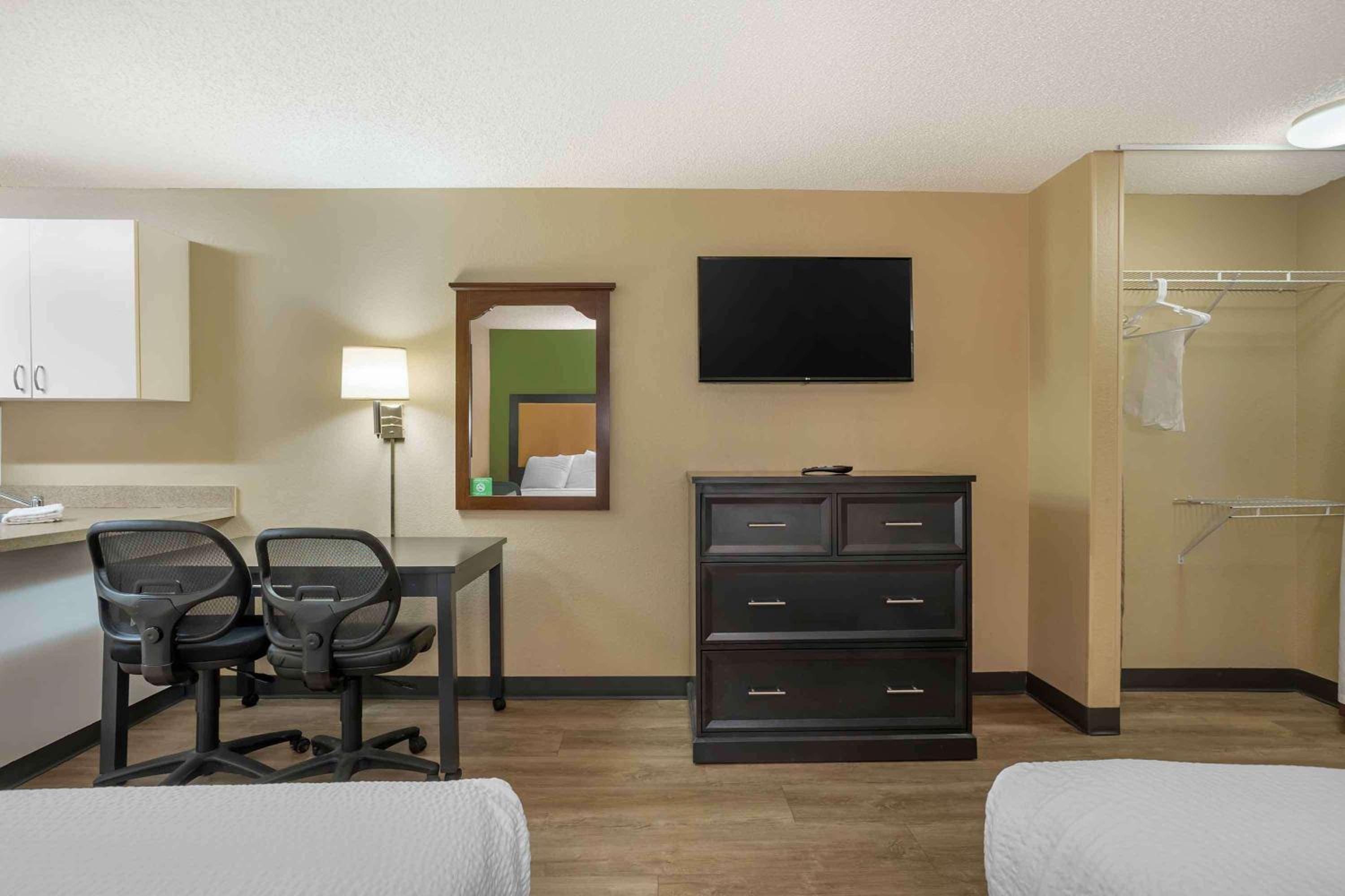 Studio with 2 Double Beds - Non-Smoking - Photo 11