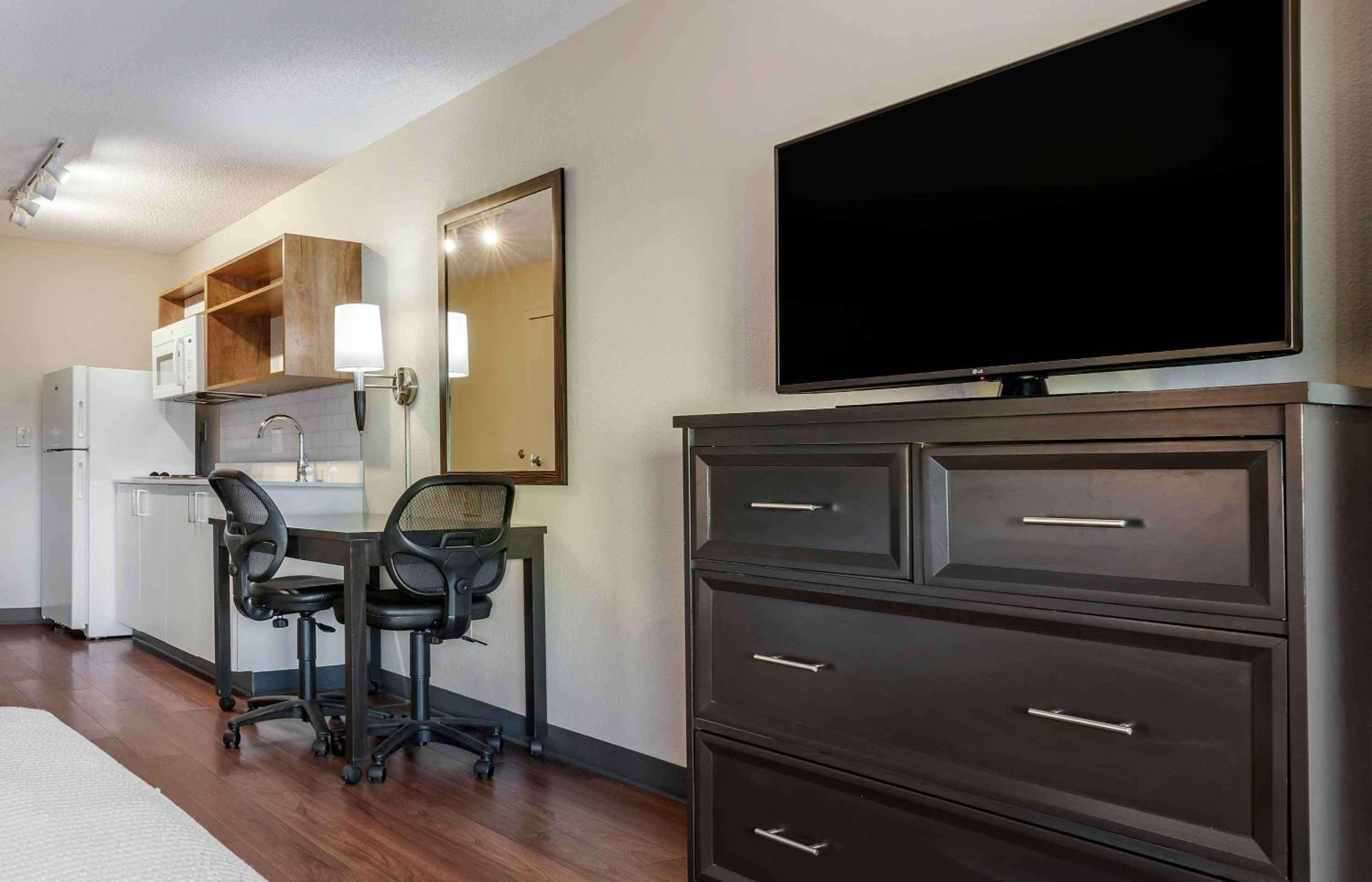 Studio with 2 Double Beds - Non-Smoking - Photo 8