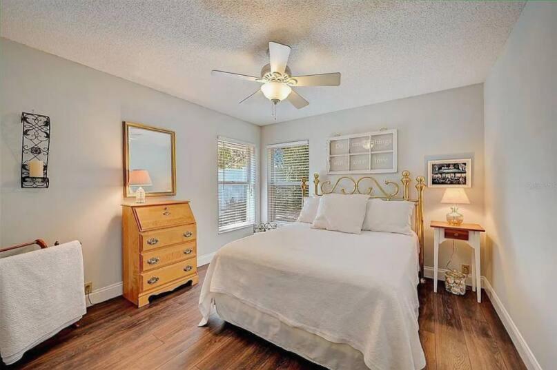 One-Bedroom House photo 2