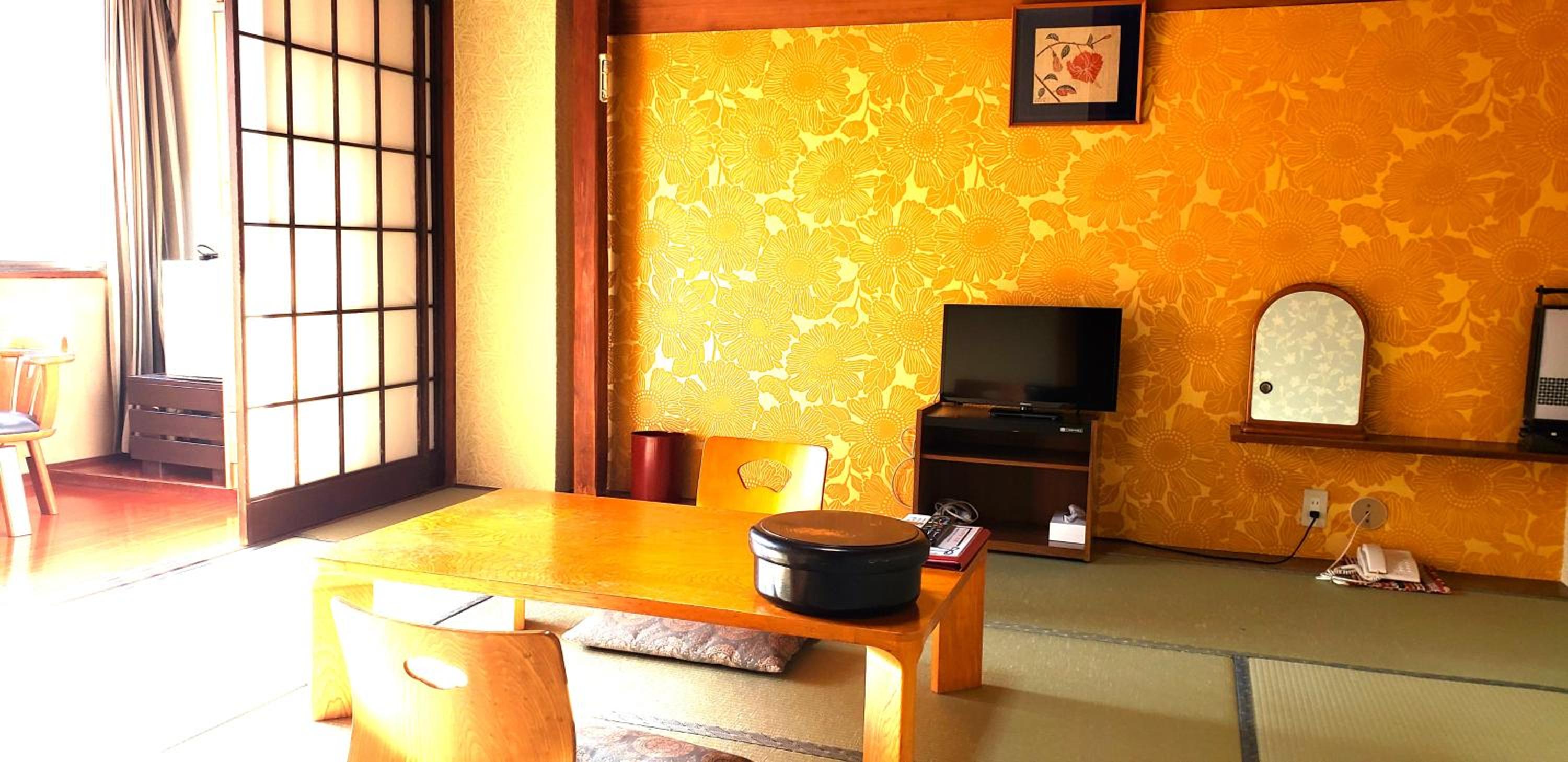 Japanese-Style Standard Twin Room - Photo 3
