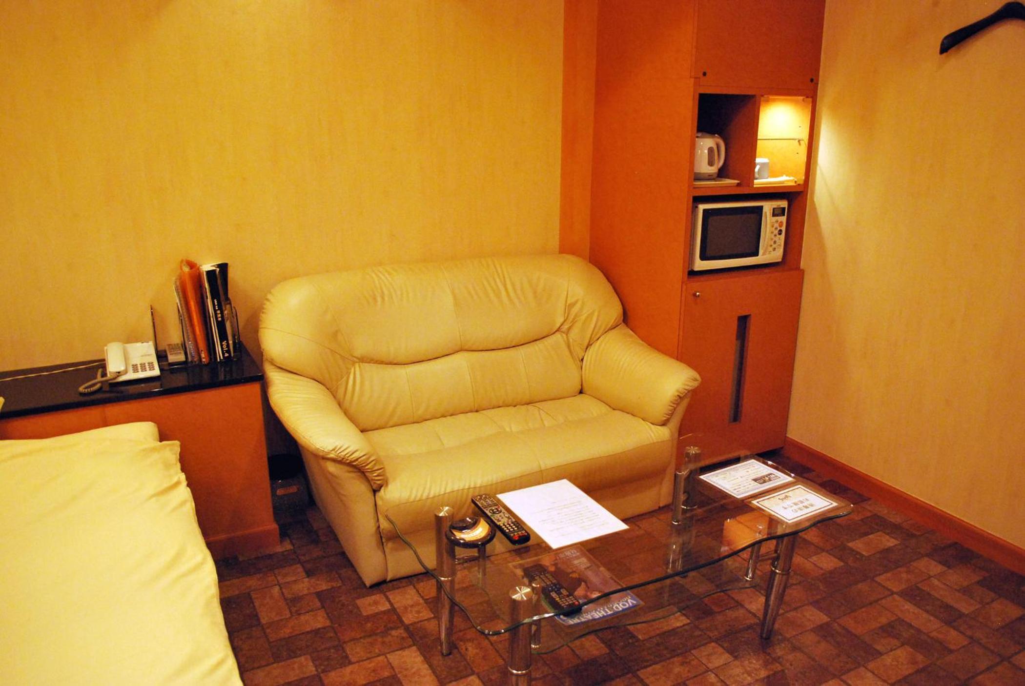 Queen Room - Photo 21