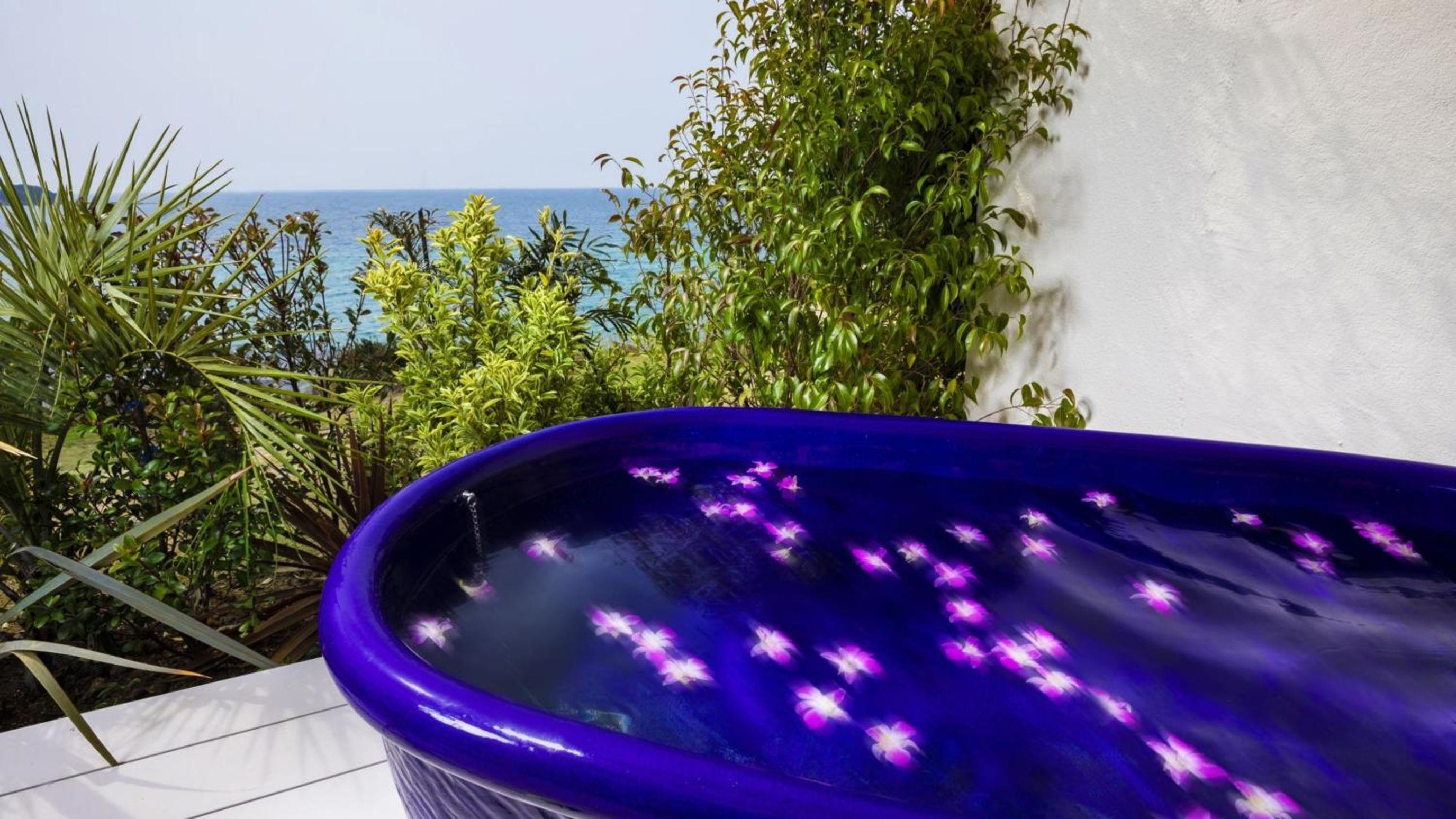 Premium Deluxe Room with Open-Air Bath, Ocean View - Photo 4