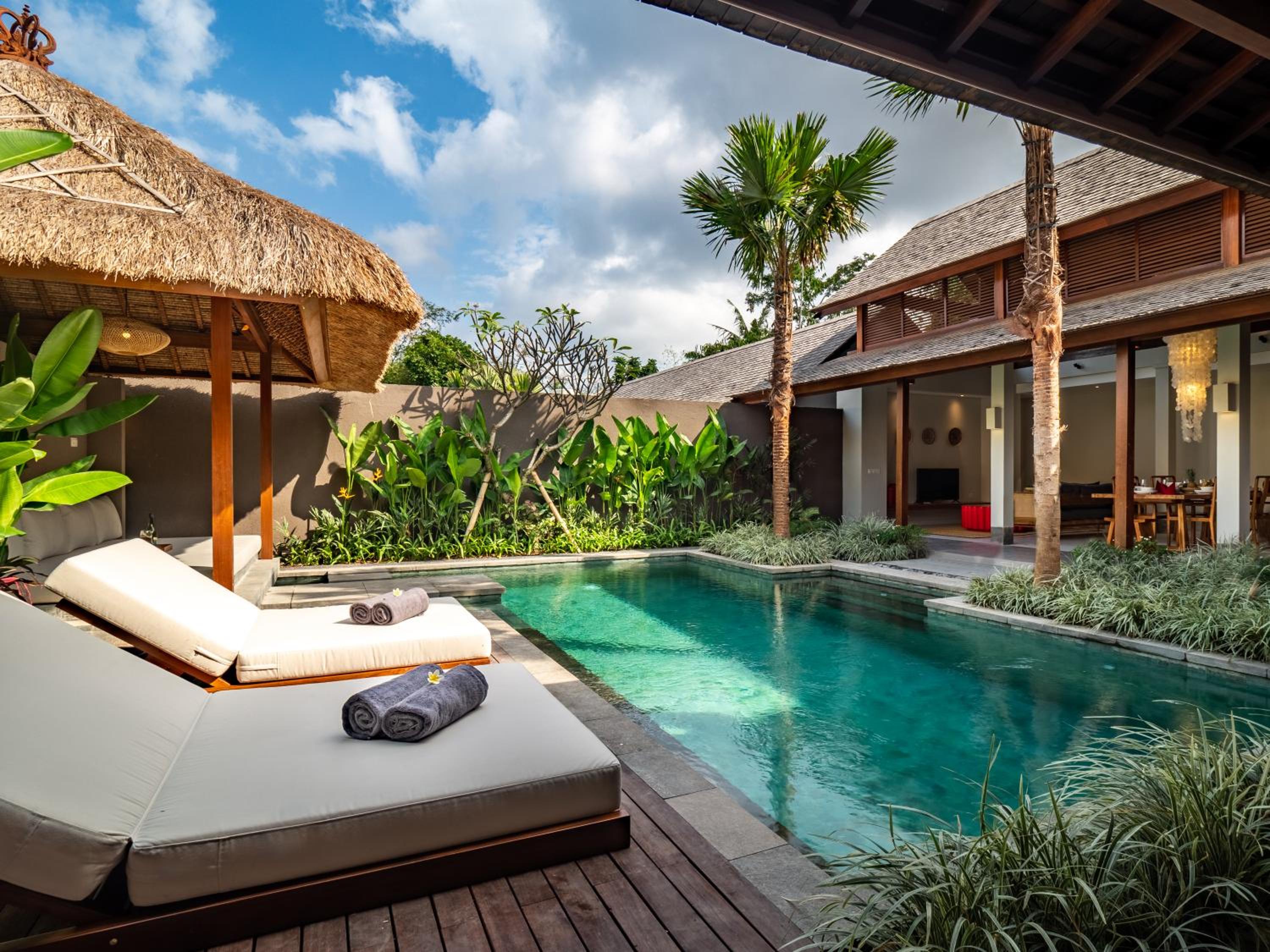 Three-Bedroom Private Pool Villa Helliconia - Photo 8