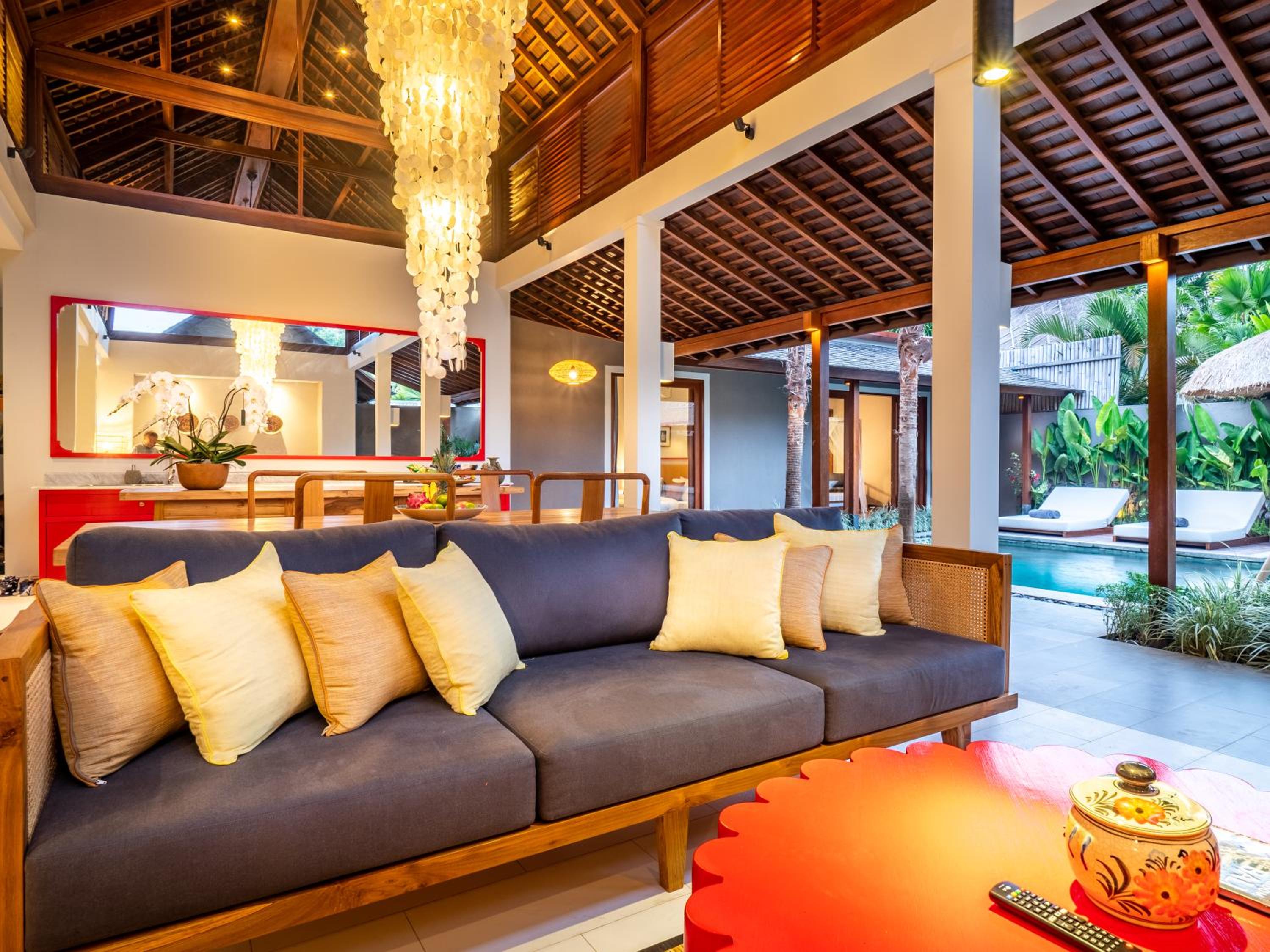 Three-Bedroom Private Pool Villa Helliconia - Photo 6