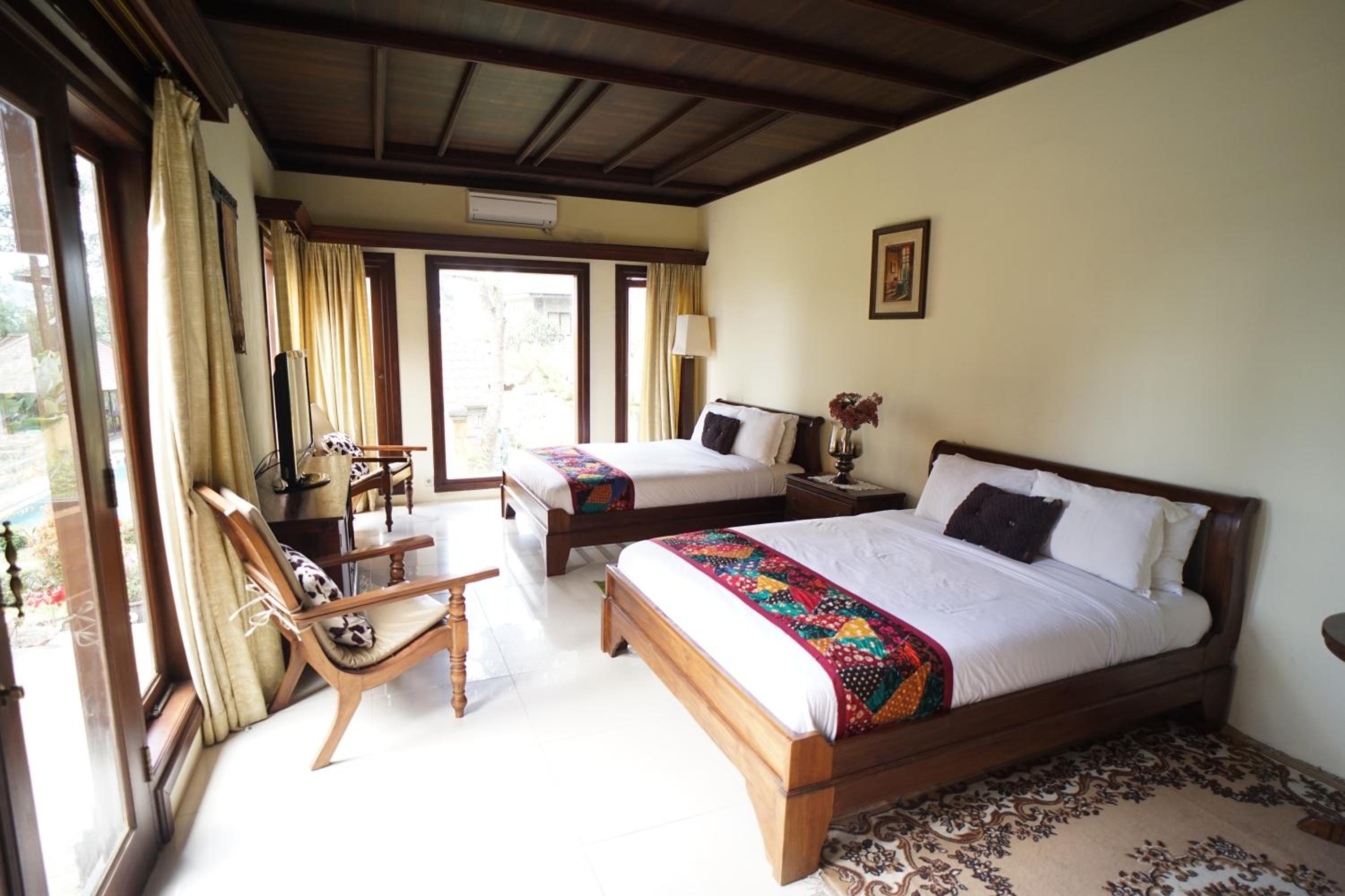 Villa With Private Pool photo 1