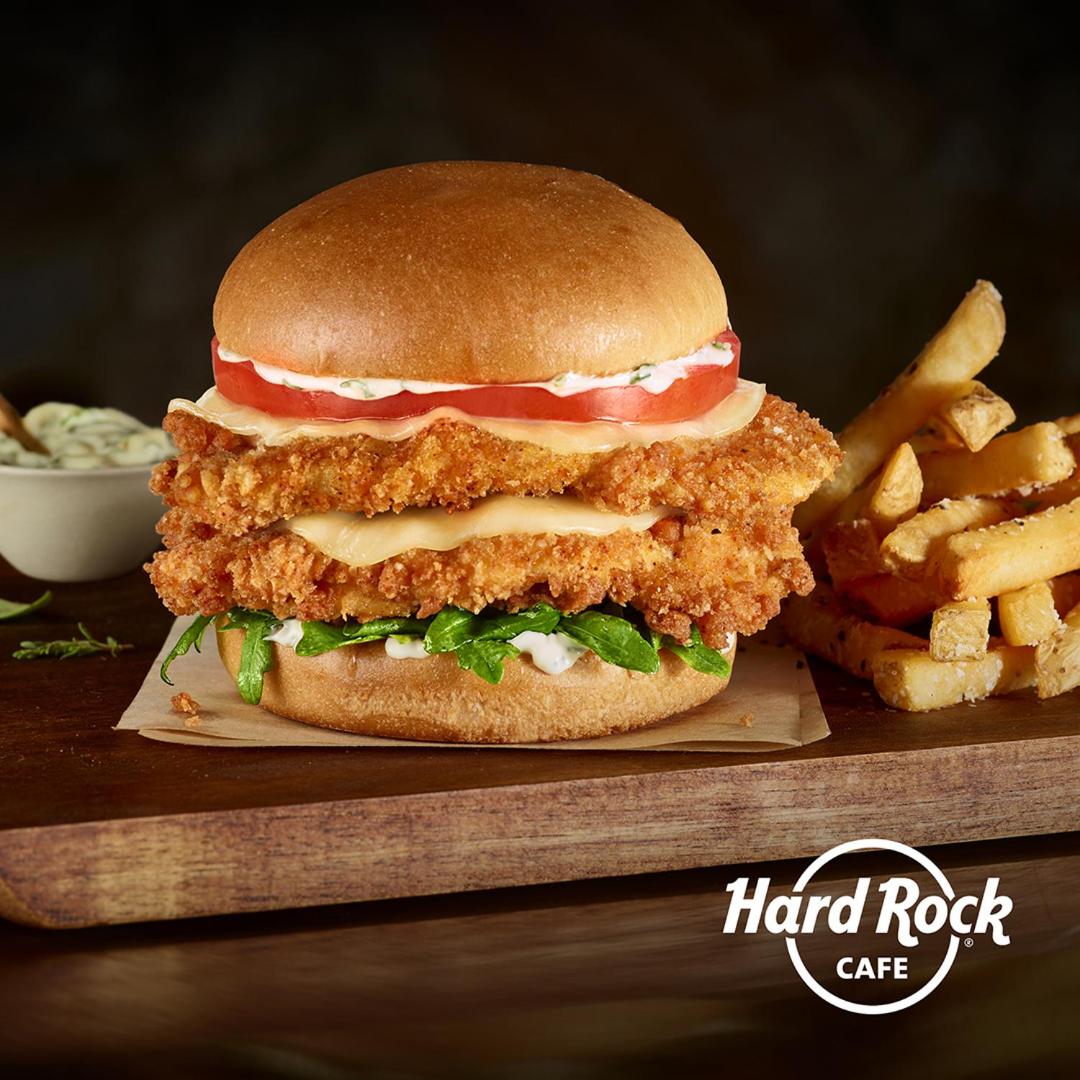 Deluxe Double Room Package ( Including New Messi chicken sandwich set and breakfast for 2)