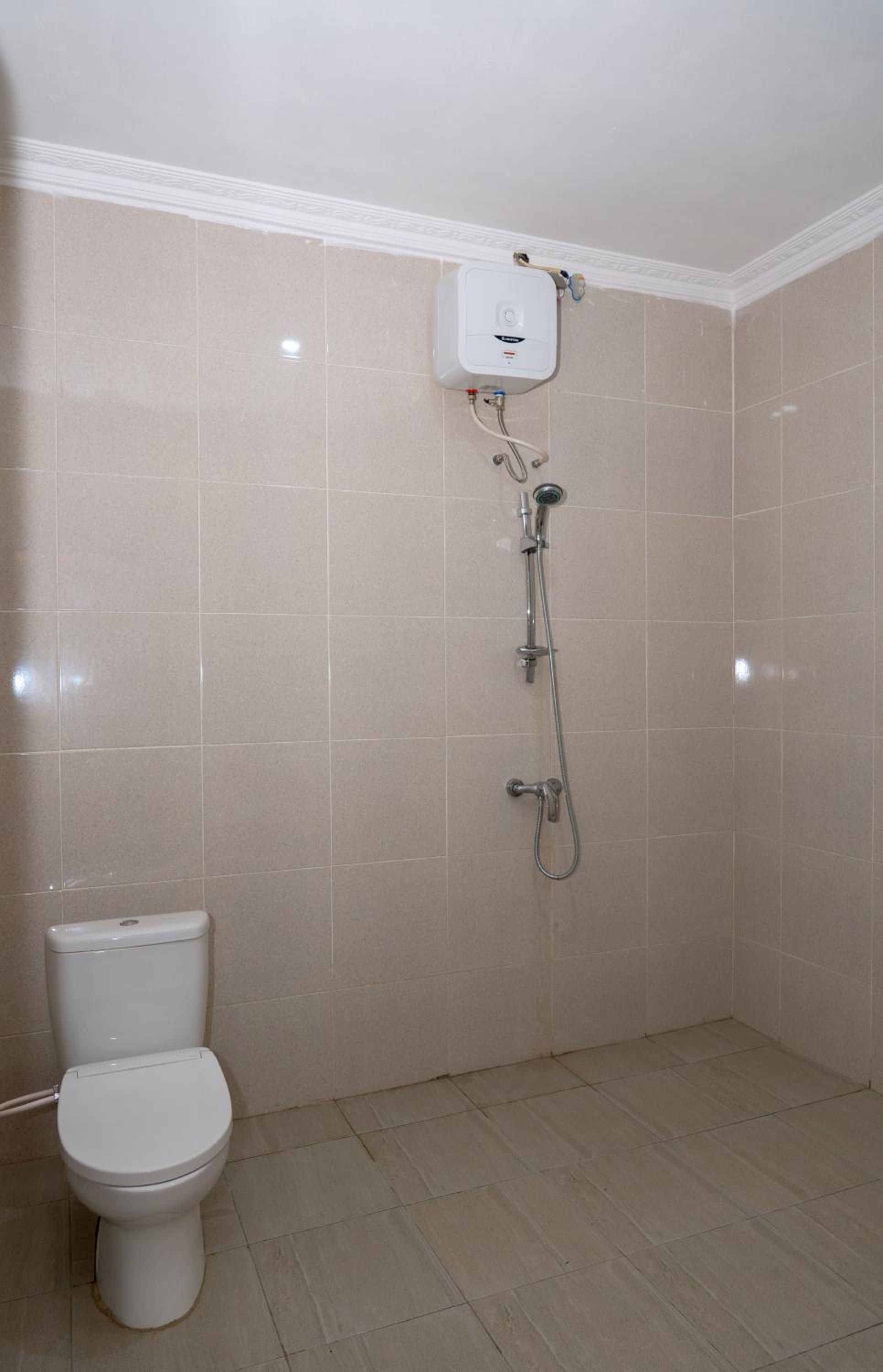Standard Suite - Photo 4