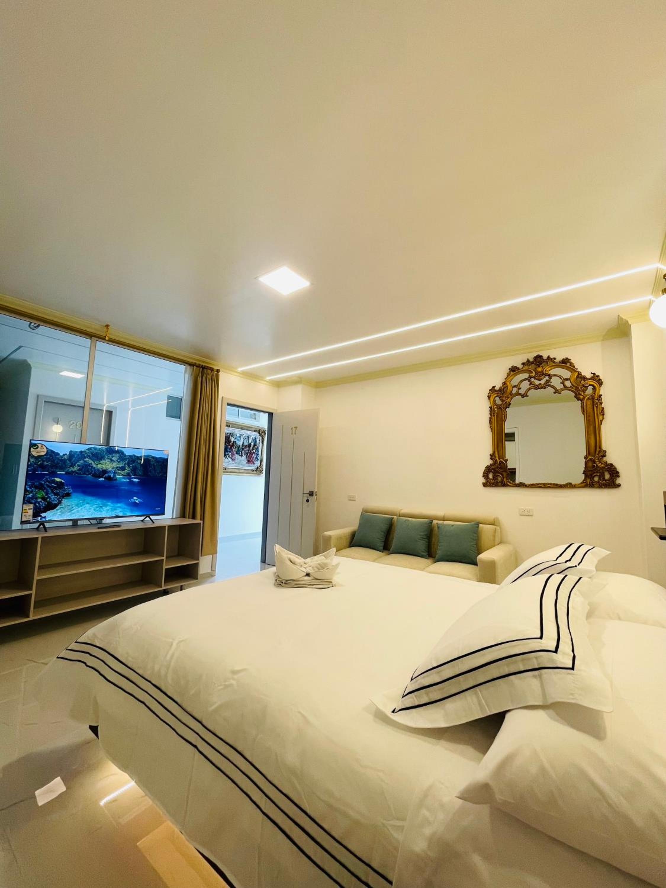 Standard Suite photo 2