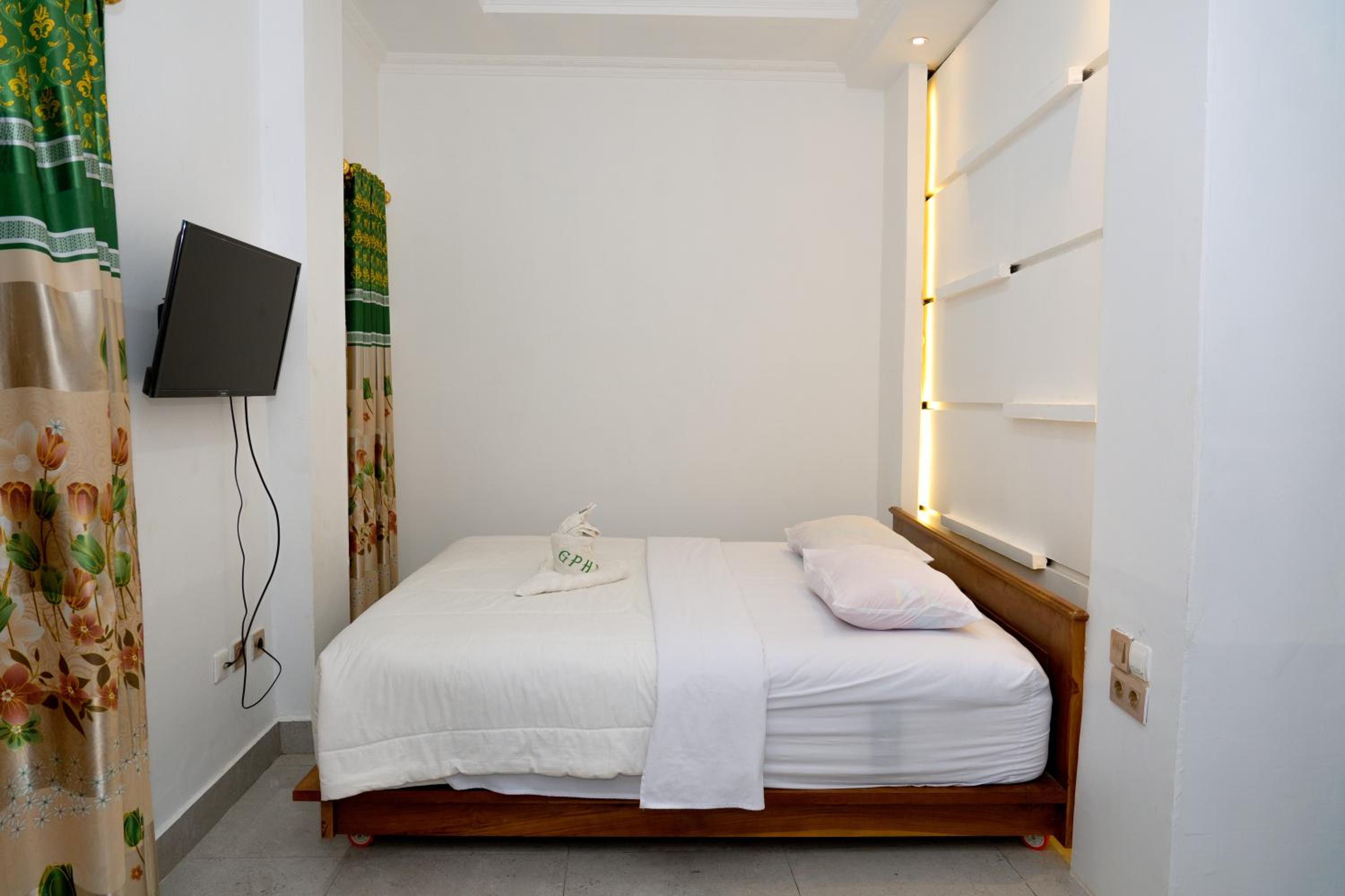 Standard Suite - Photo 5