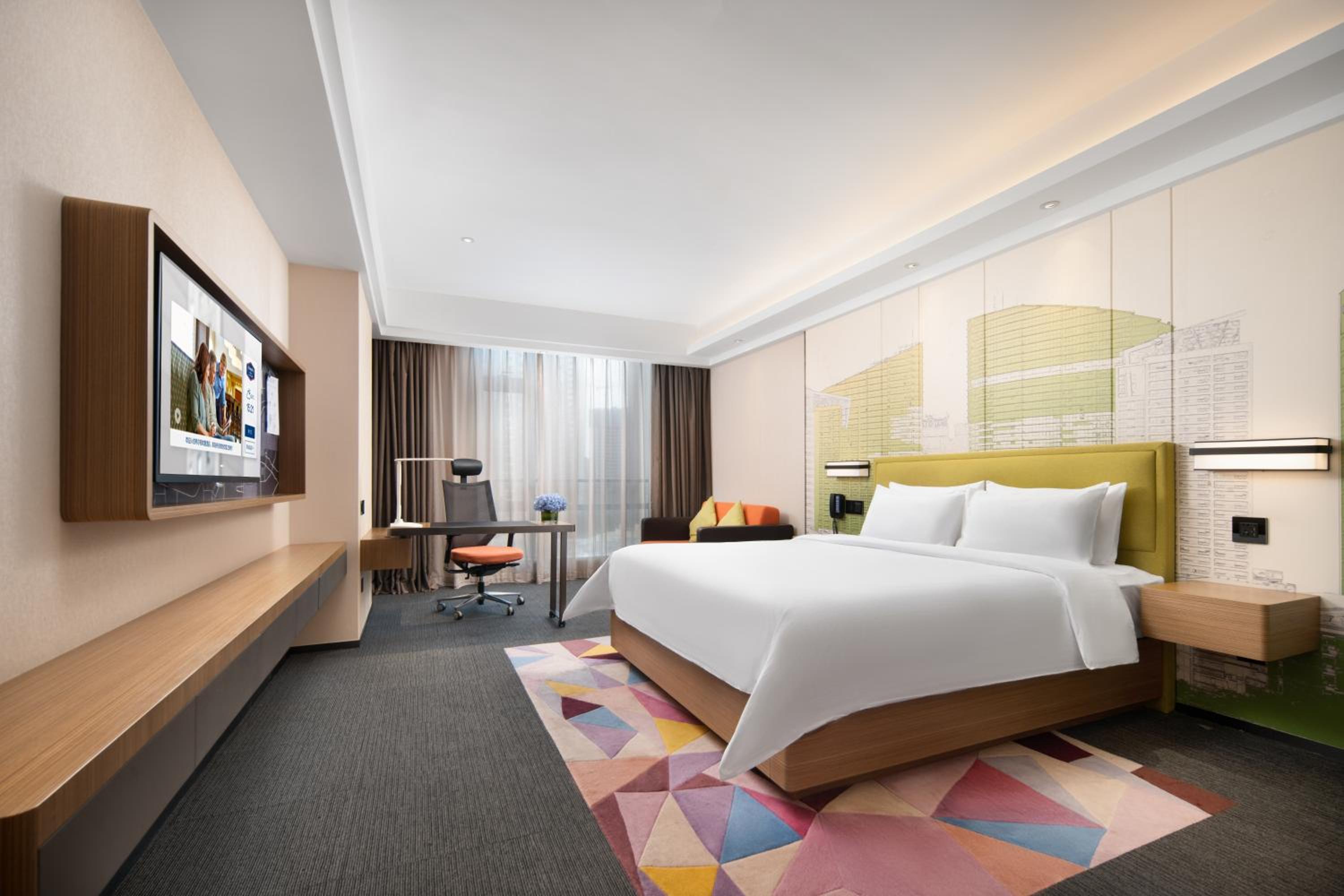 Deluxe Business King Room