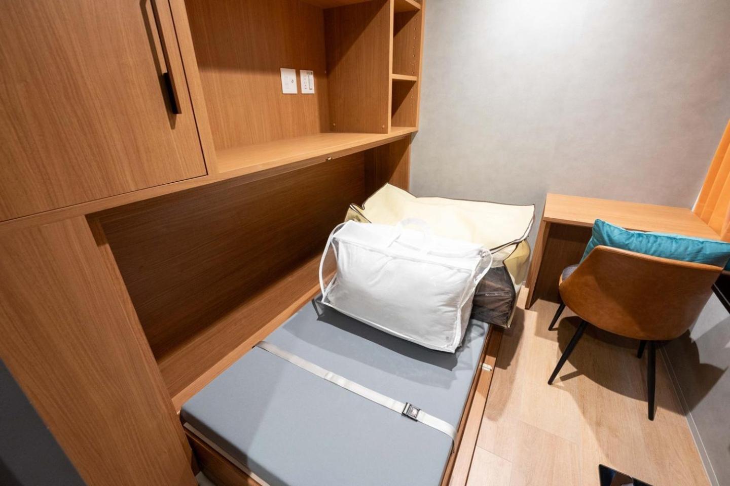 One-Bedroom Apartment photo 2