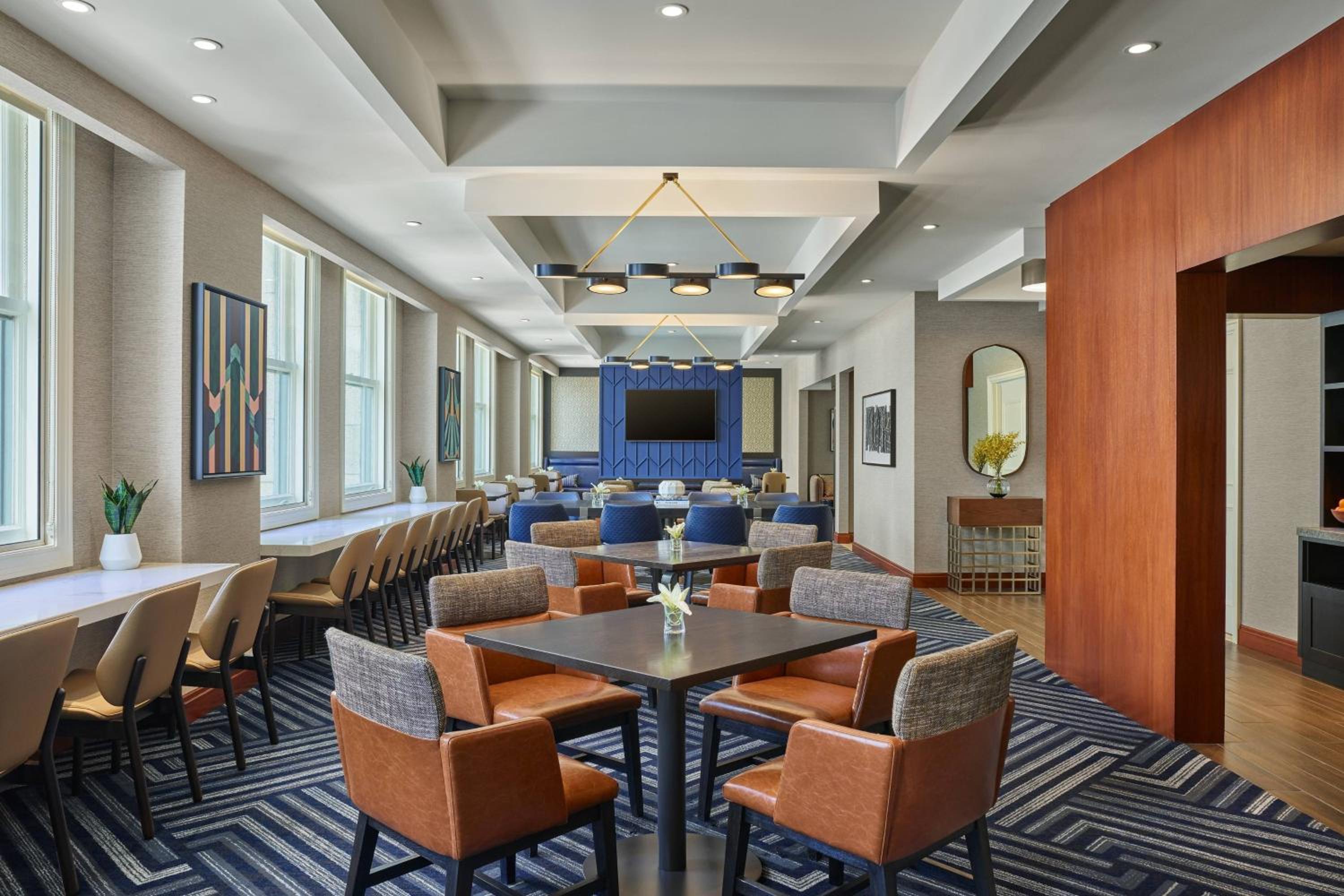 Executive King Room - Photo 3