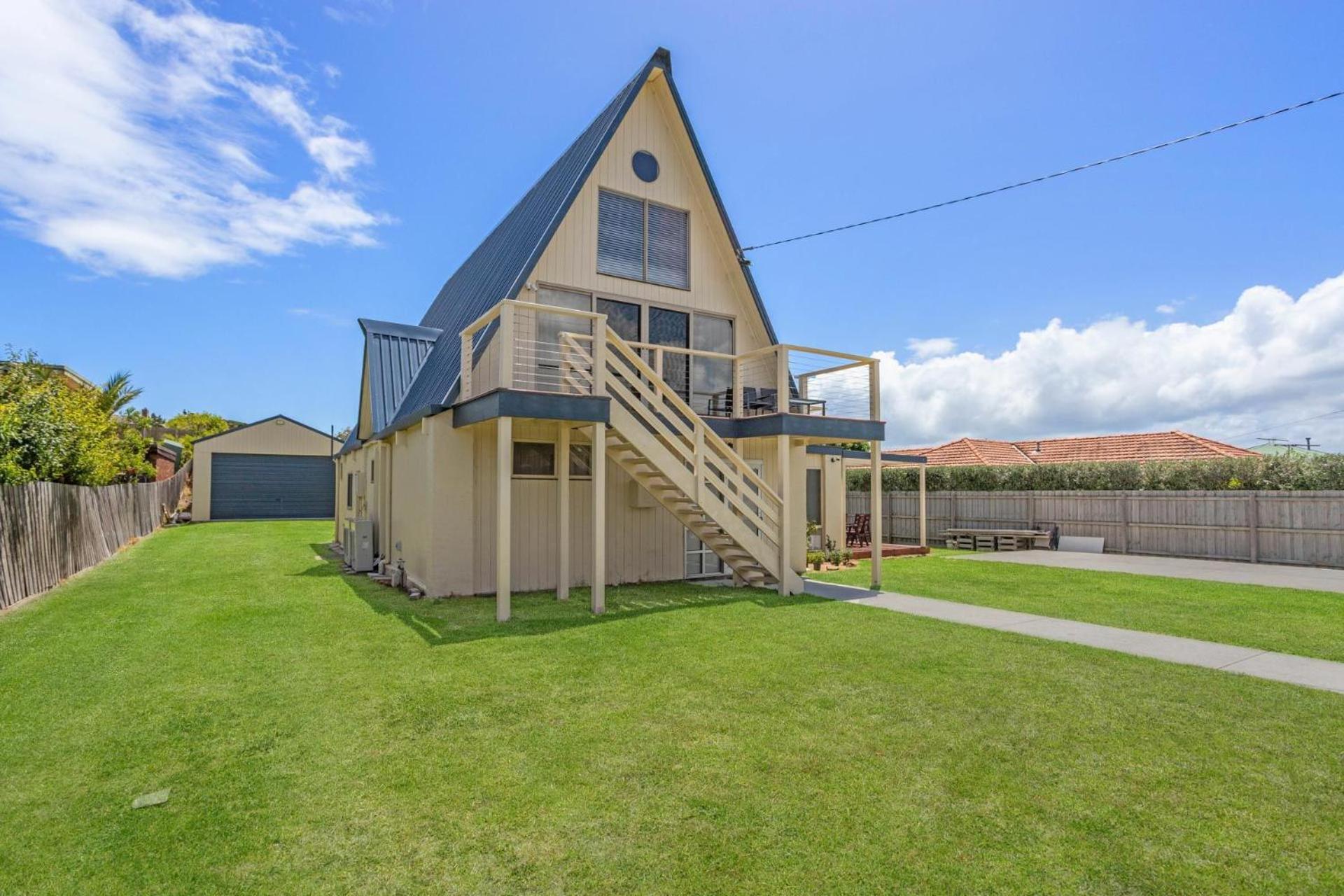 Two-Bedroom House photo 2