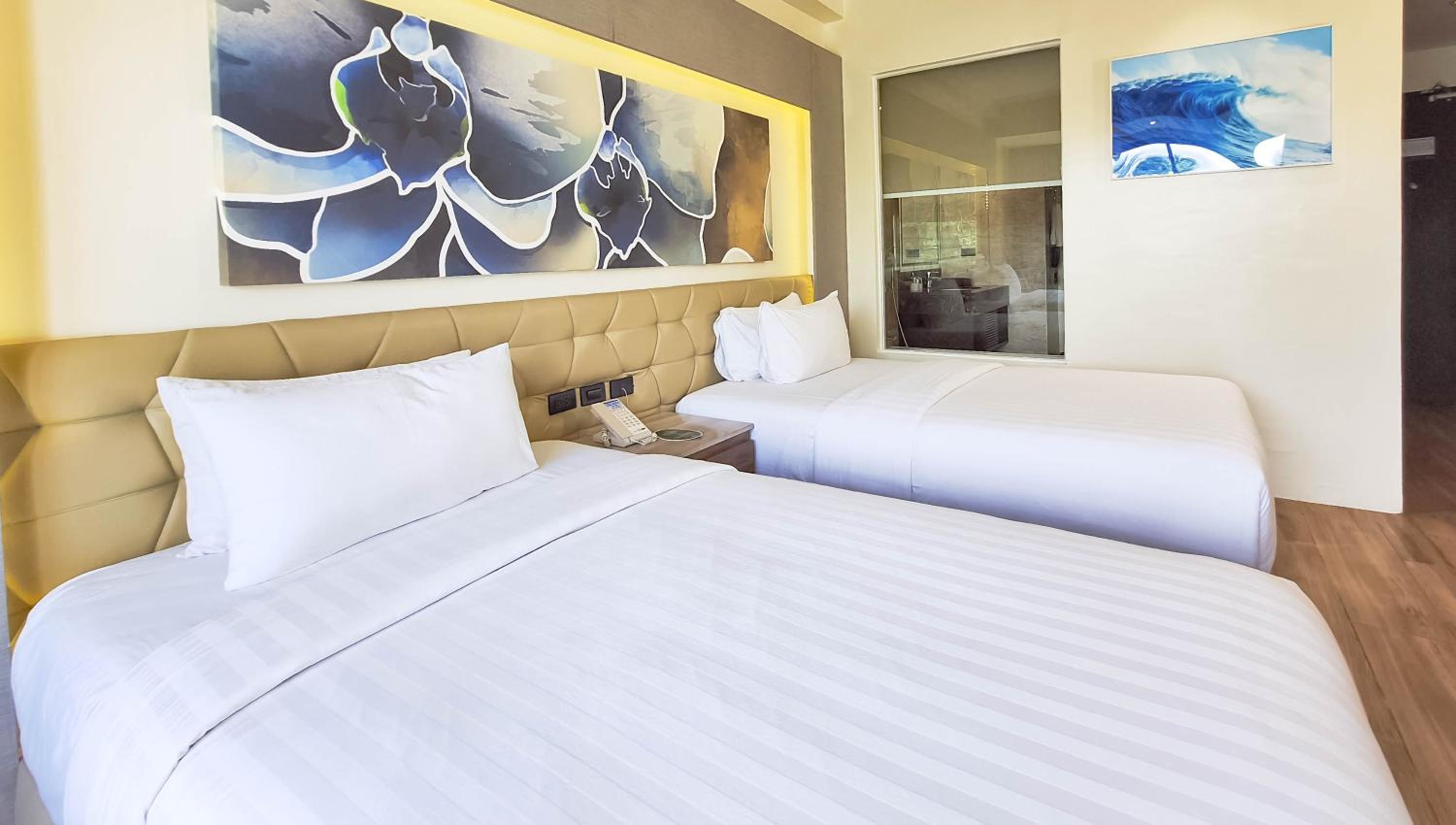 Premier Room - Photo 11