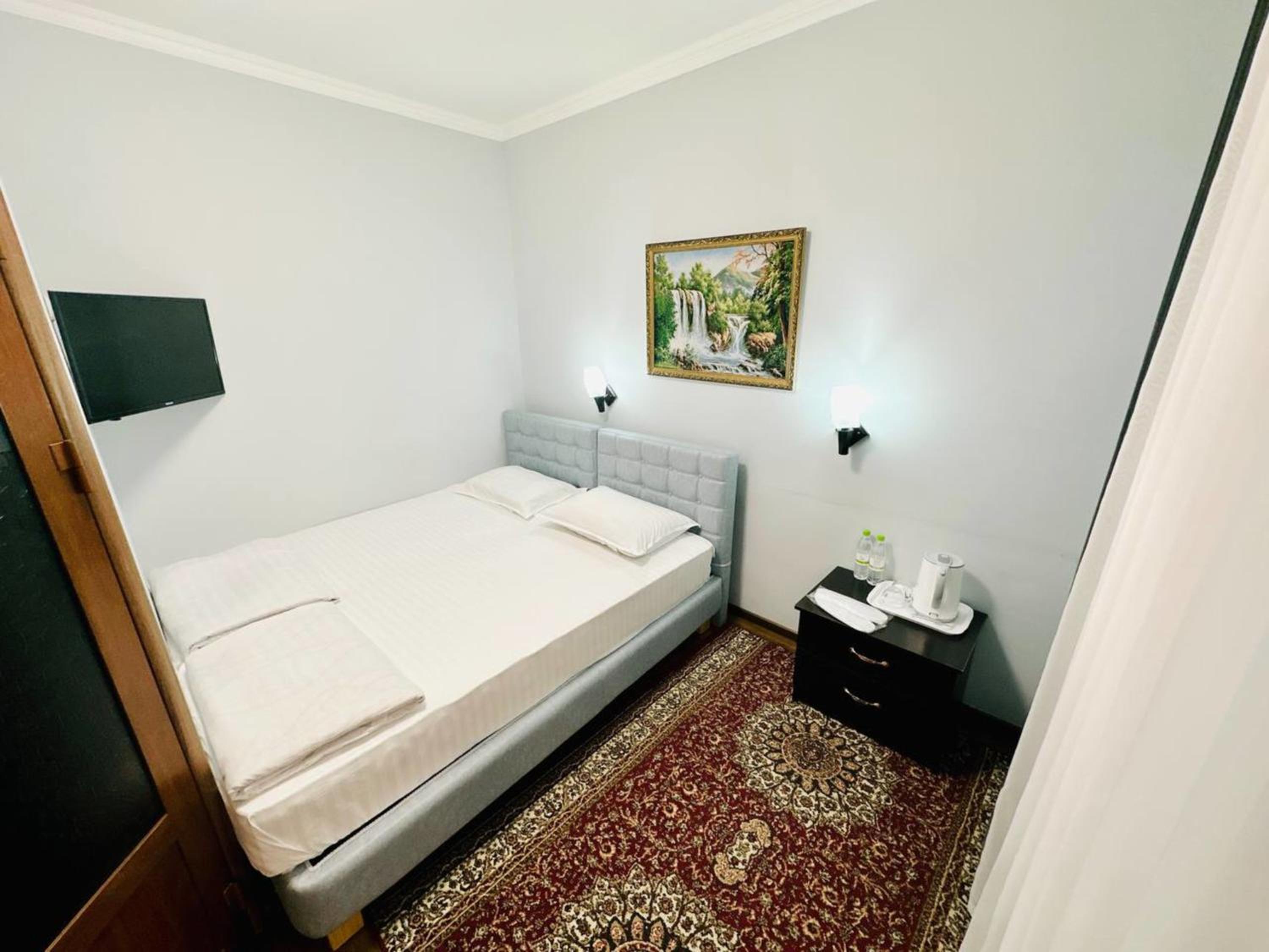 Budget Double or Twin Room photo 1
